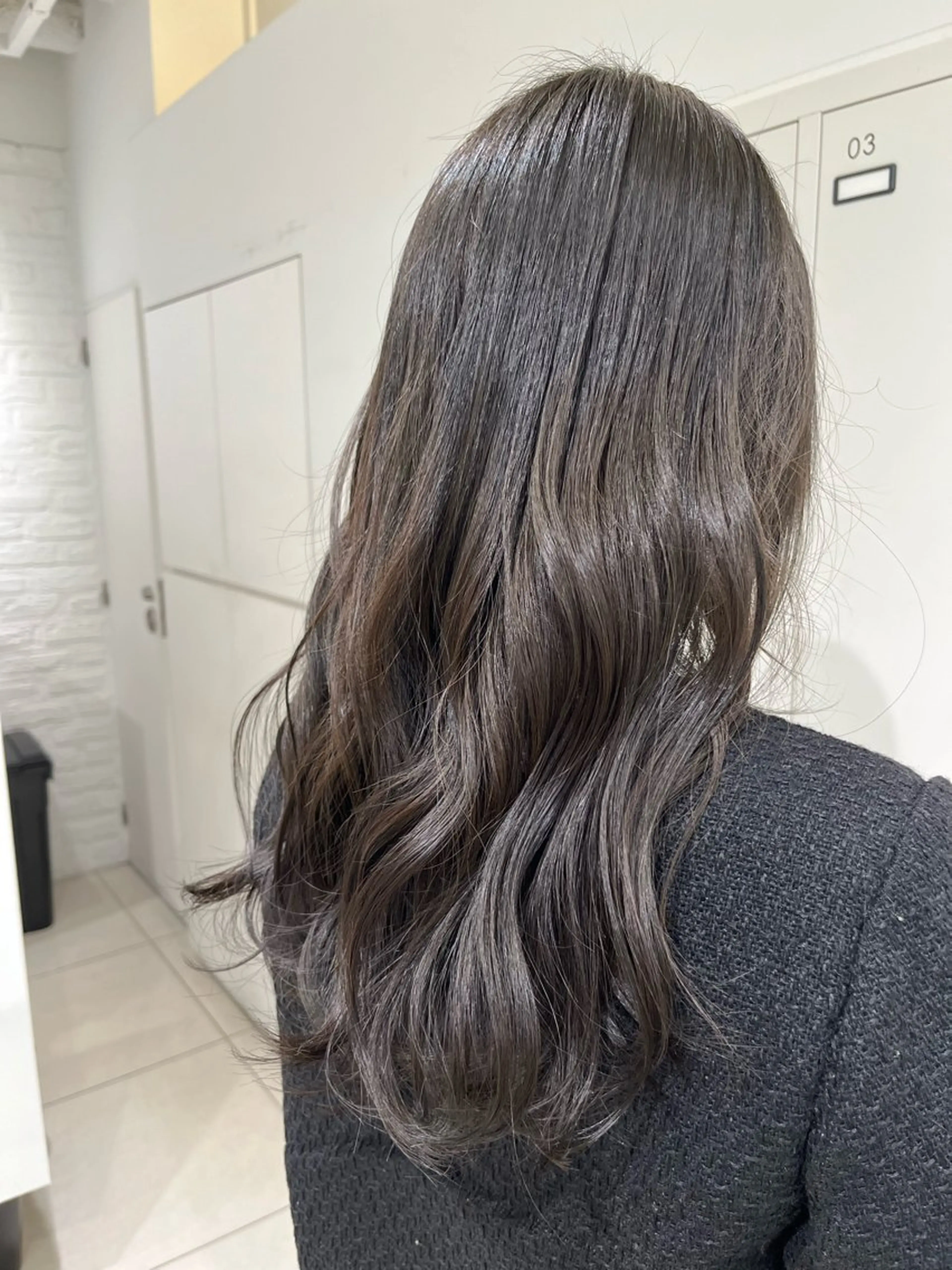 セミロング カラー グレージュ カット ヘアカラー トリートメント 【センターパート/ マッシュ】ryokaのヘアスタイル