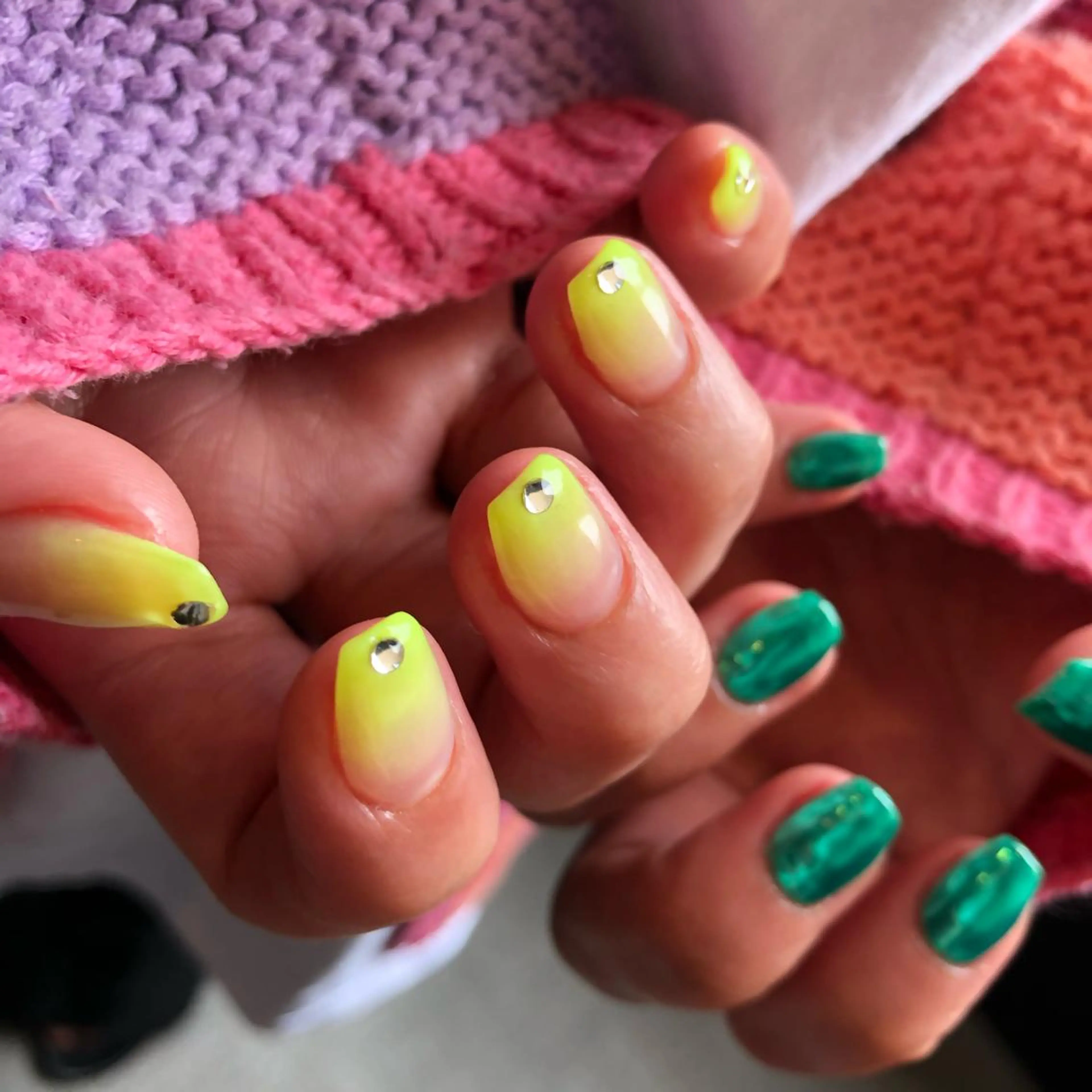 ロング カラー ヘアアレンジ キッズ ネイル マツエク・マツパ 福田 加奈のネイルデザイン