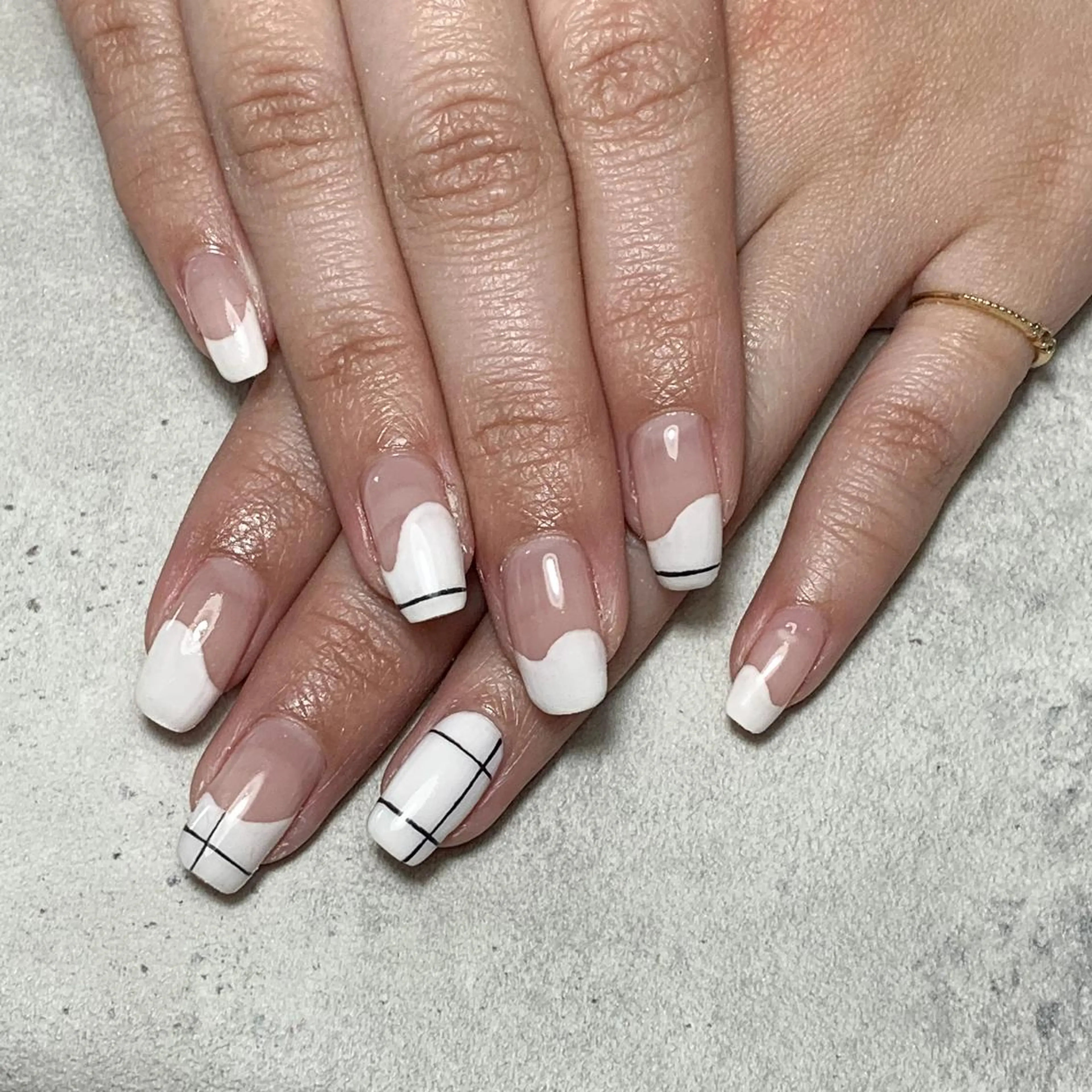 ネイル atelier　FIORITURA所属・FIORITURA aiのネイルデザイン