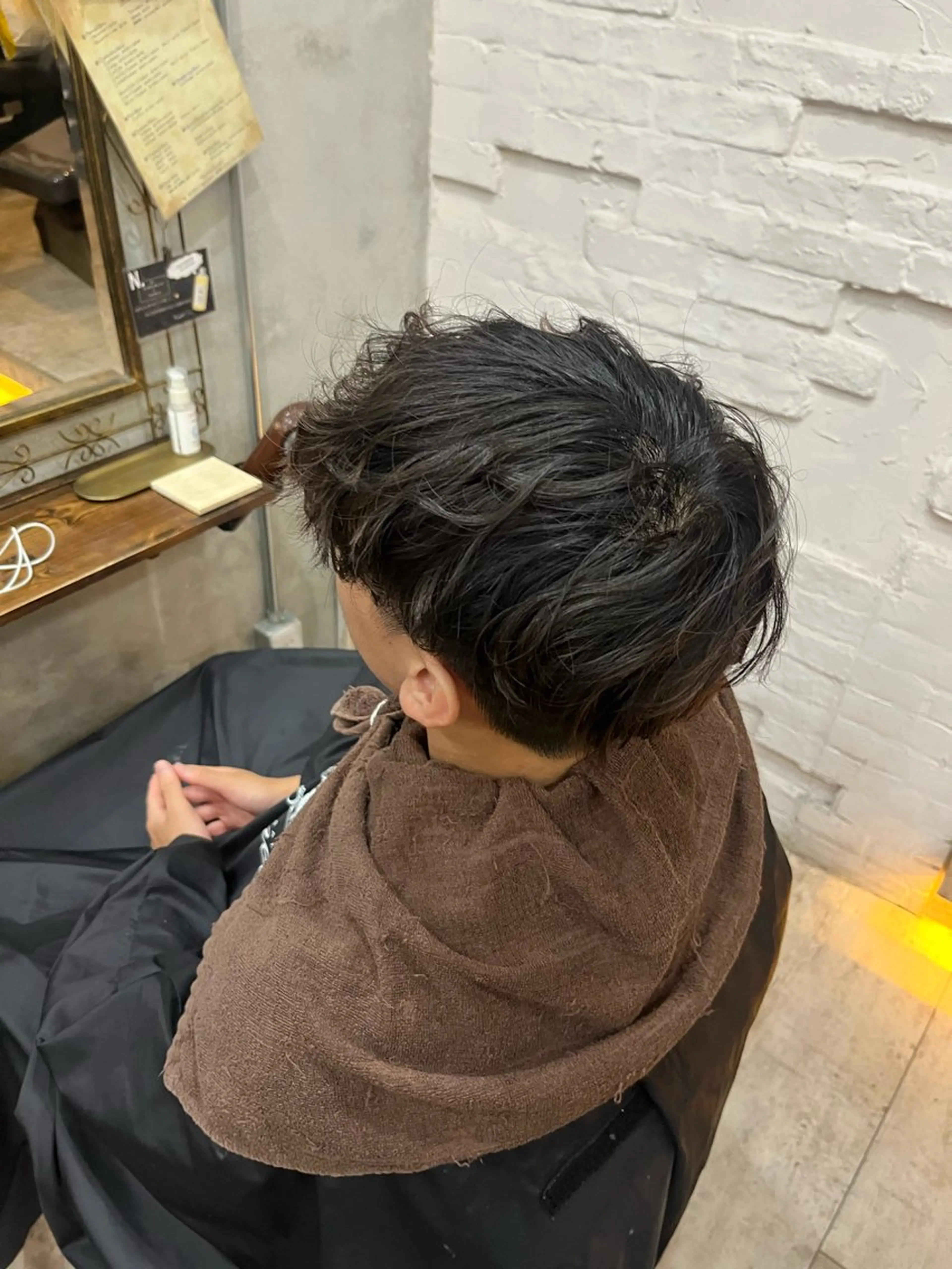 ミディアム 艶髪/ハイトーン/ ヘアセット/モエノのヘアスタイル