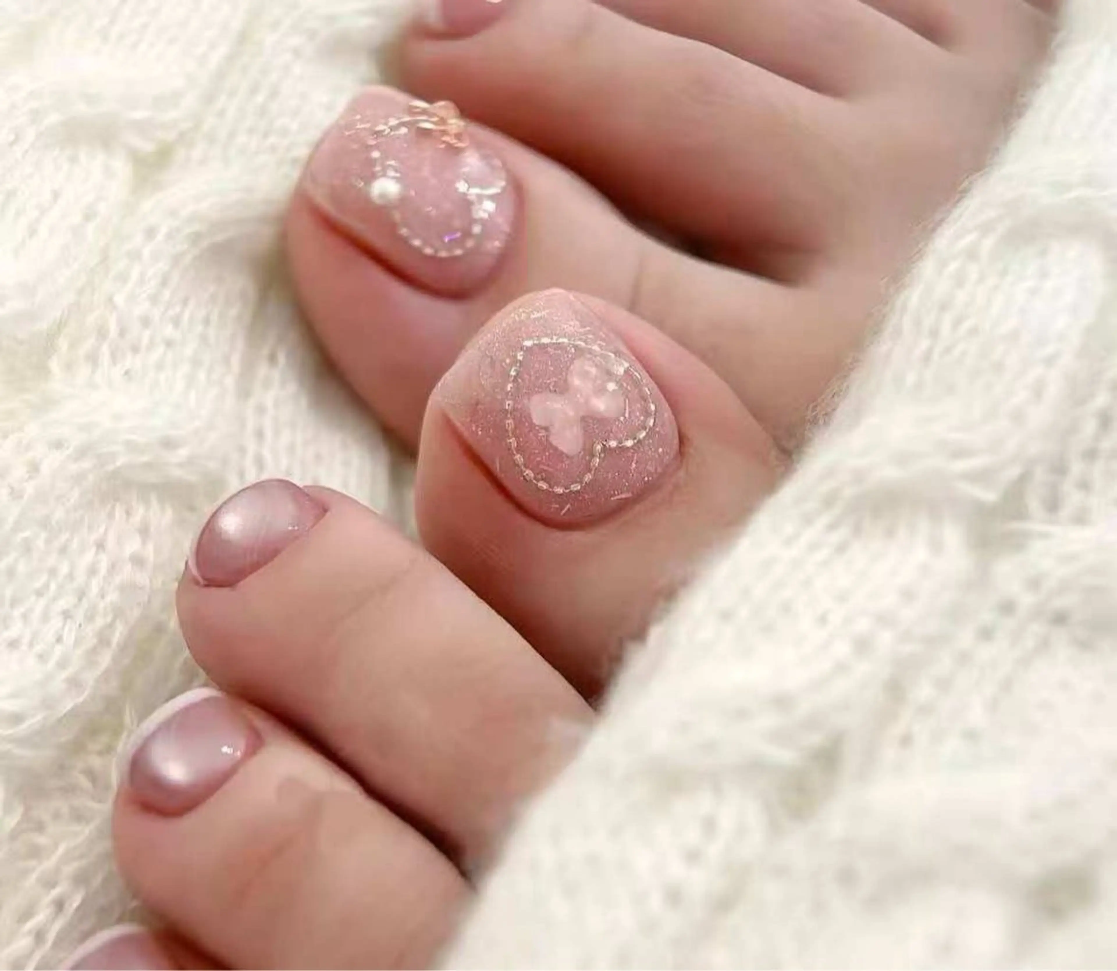 ネイル オーロラネイル フラワーネイル フットネイル フレンチネイル ジェルネイル フットネイル 相沢 さやかのネイルデザイン