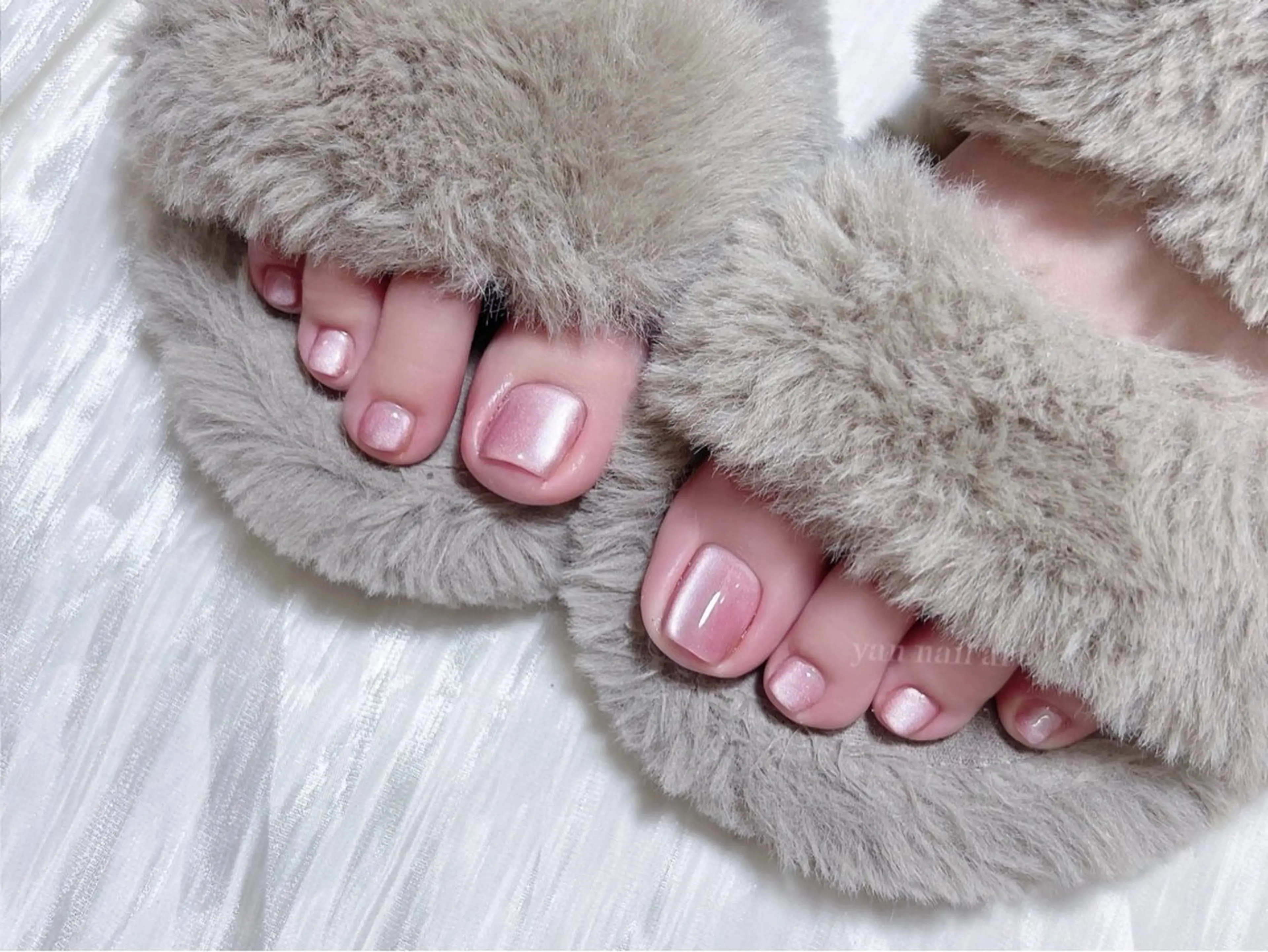 《フットネイル》ちゅるん系ワンカラーor水光マグネットネイル5980円の写真