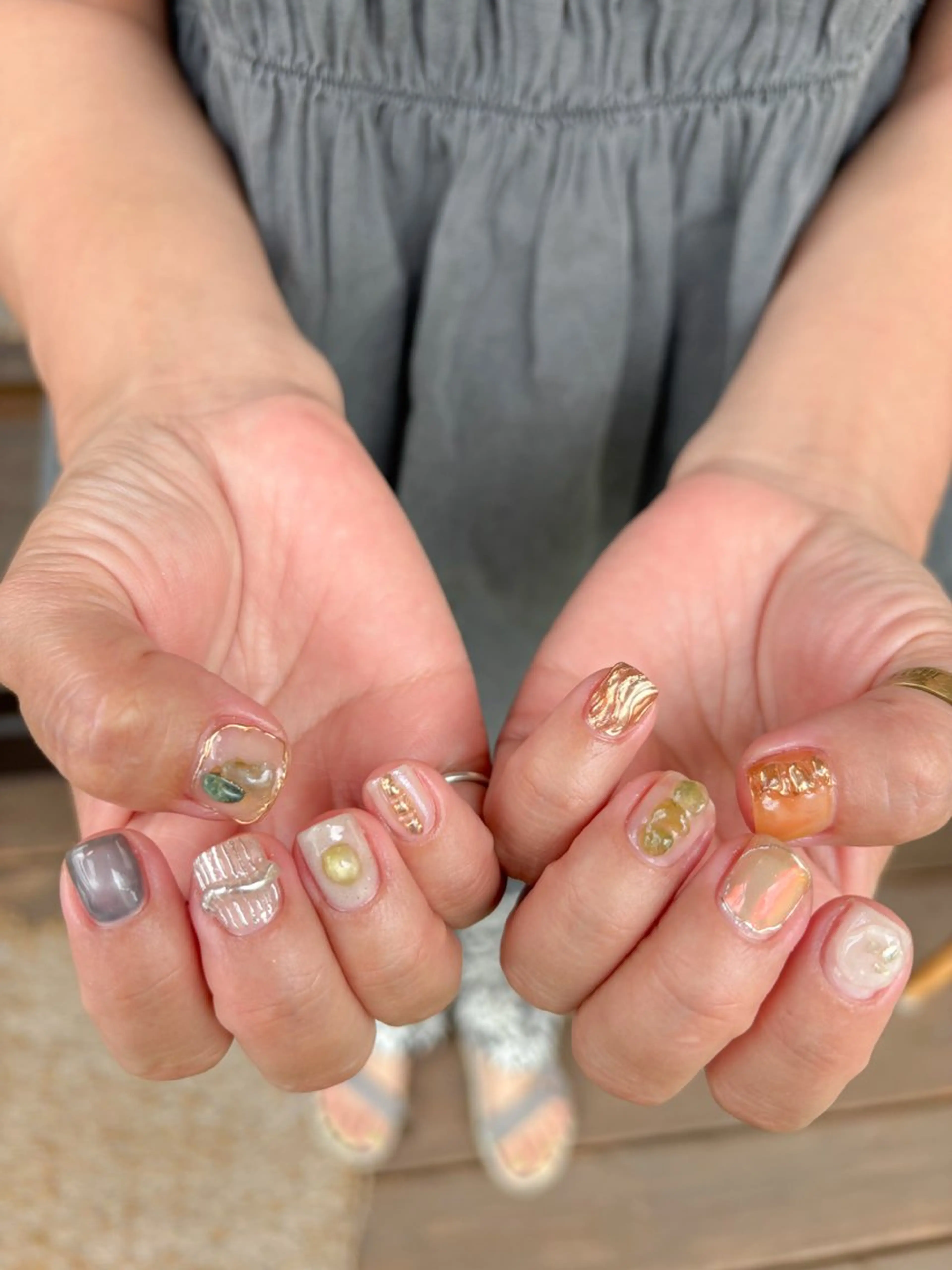 ネイル ハンドネイル 🌲🌳🚪iiit o🌲🌳🌲のネイルデザイン