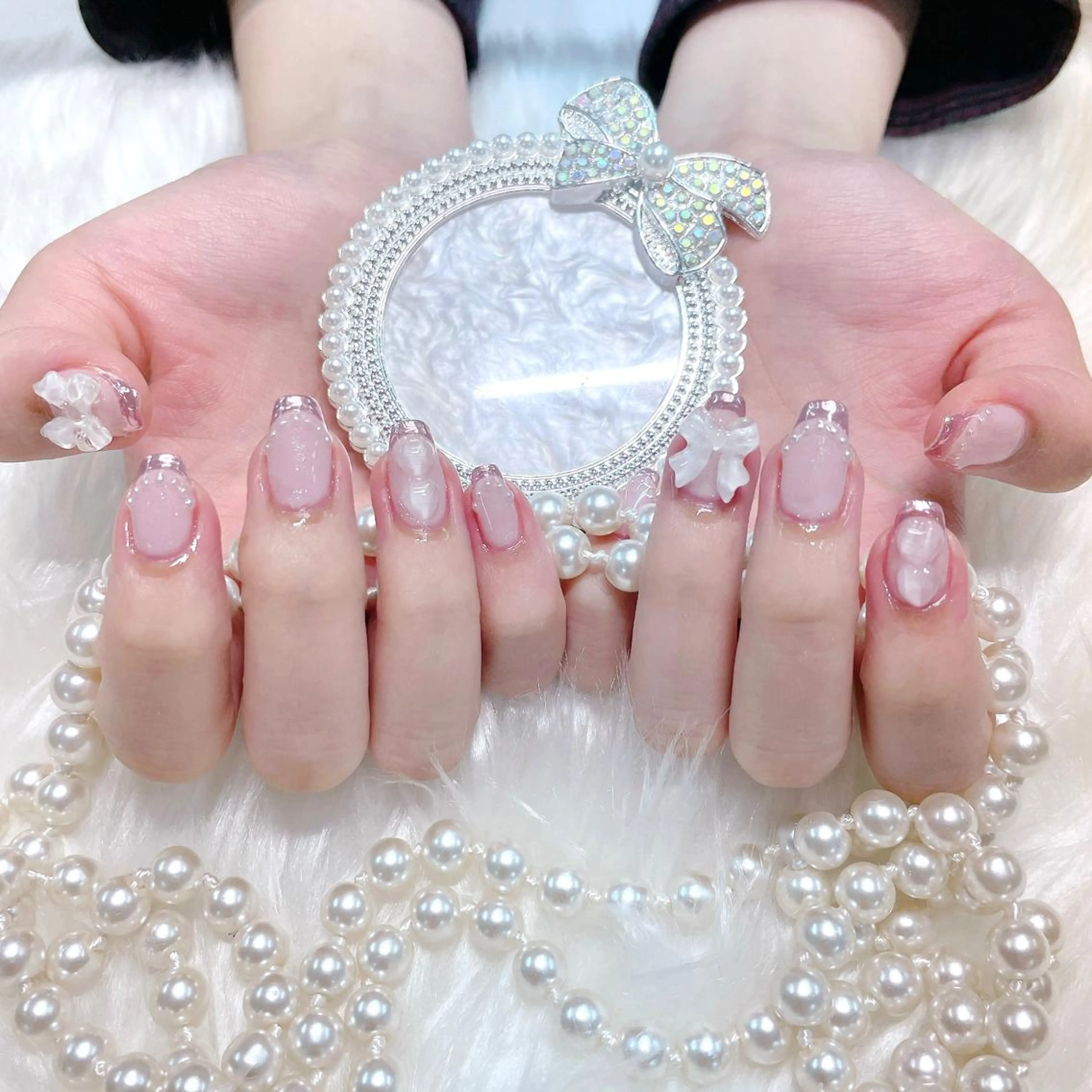 ネイル Go  Today シェアサロン 新宿Gratia店所属・杉山 栞のネイルデザイン