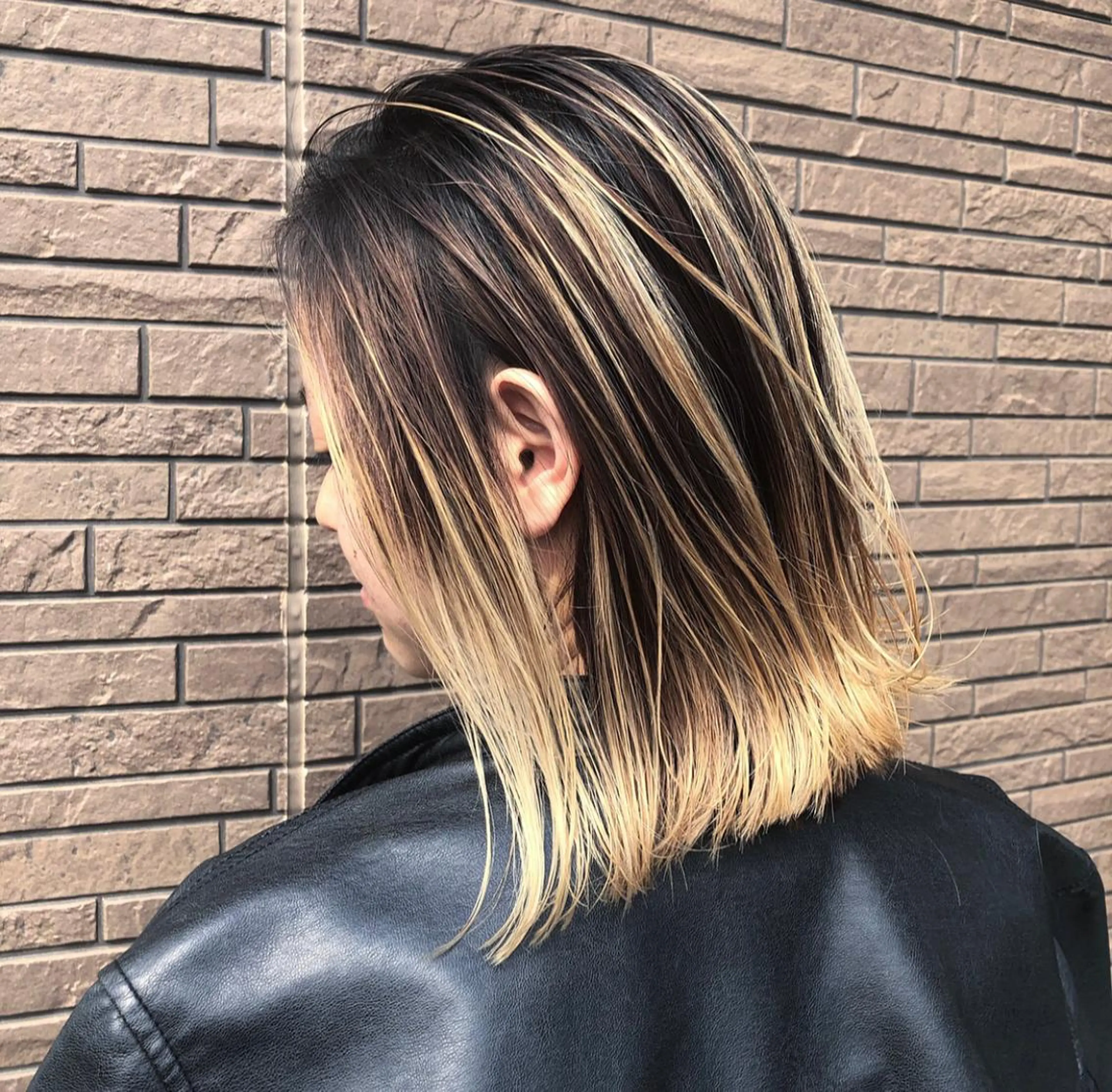 ショート カラー ヘアアレンジ バレイヤージュ デザインカラー ハイライトカラー ハイライト レイヤーカット アンドウ ユウ/ レイヤーカット/韓国のヘアスタイル