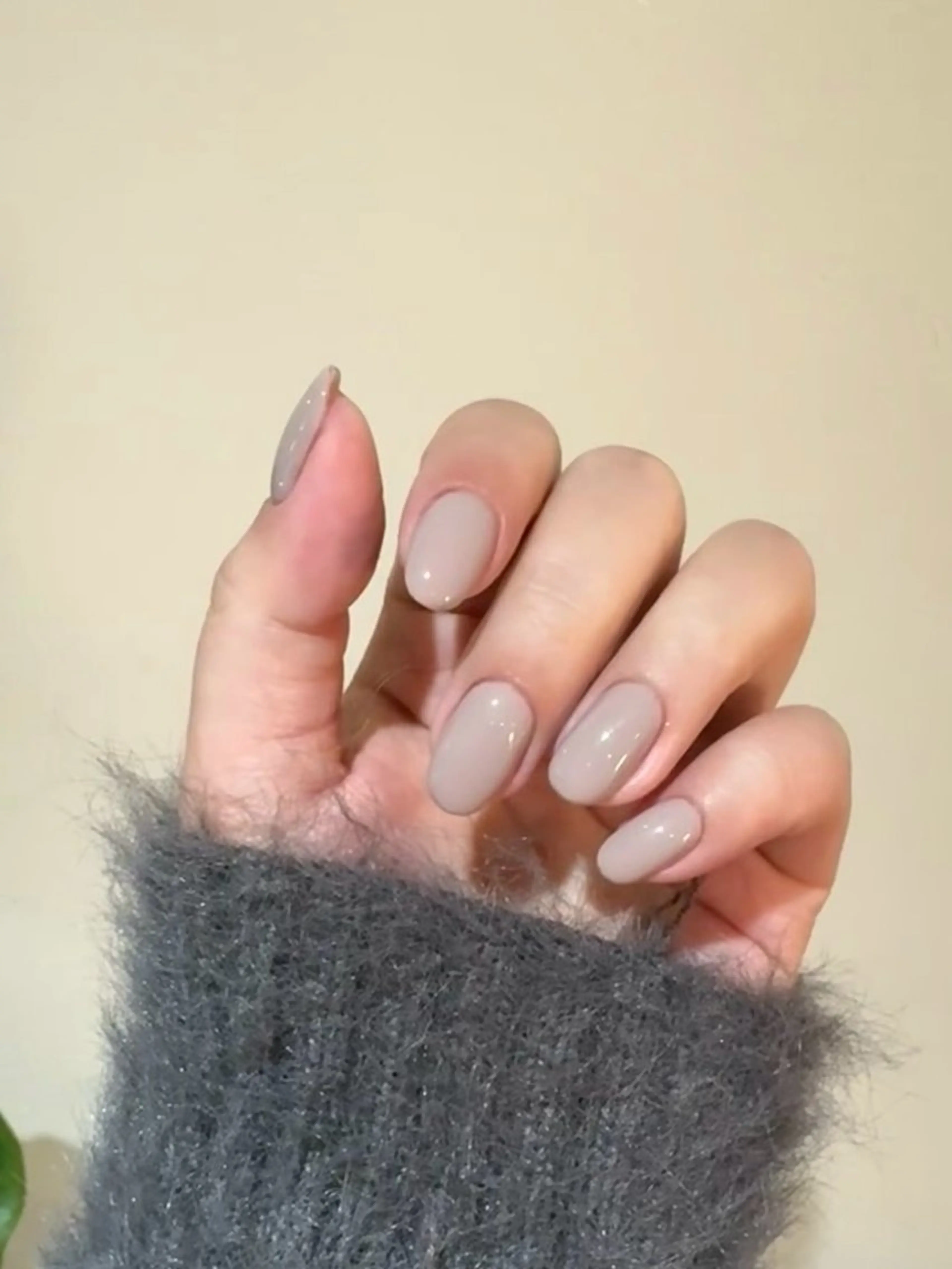 新規様：他店オフ+ケア＋角質除去、3色までカラー選べれる（フラッシュラメもOK），浮かない技術保証。の写真