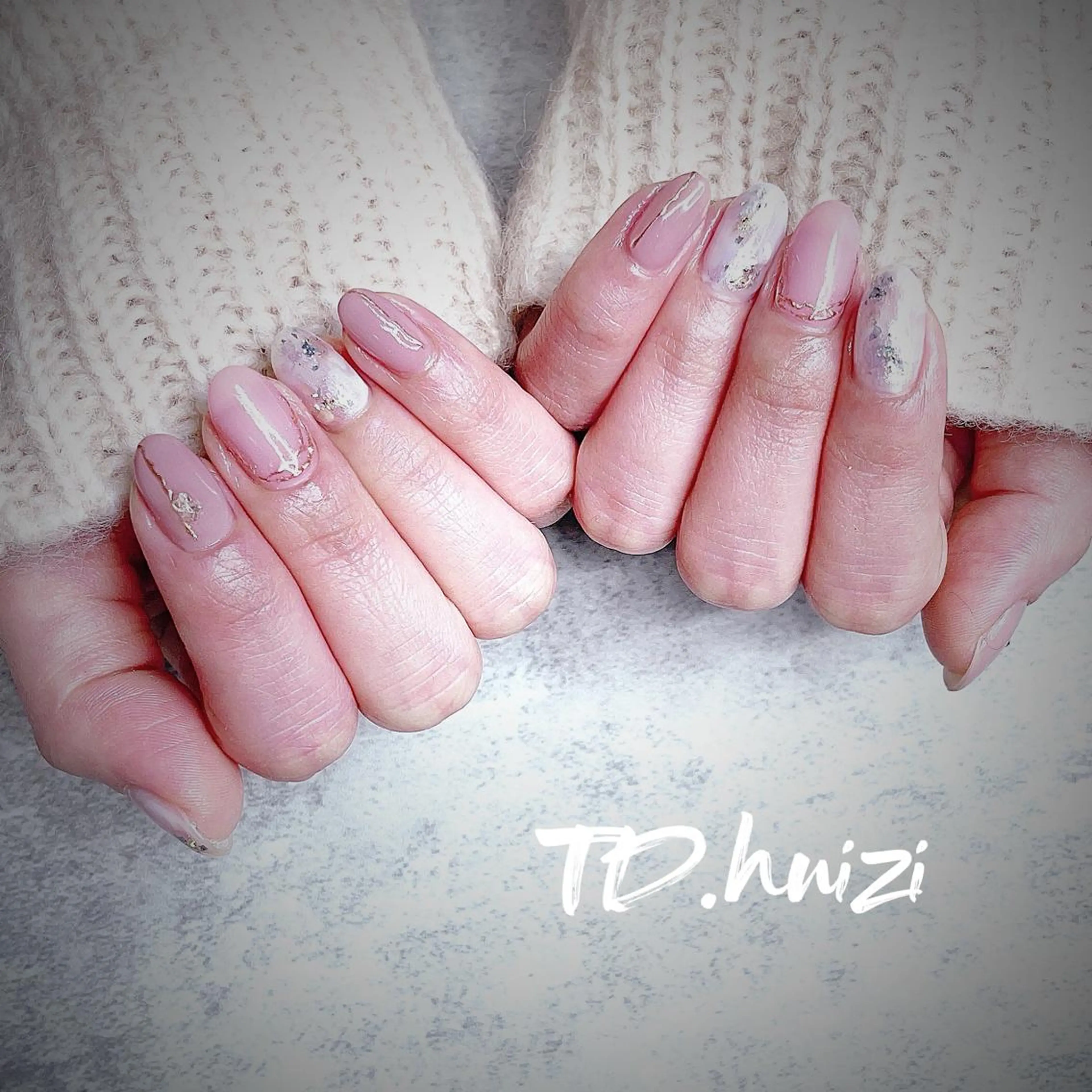 ミディアム めぐみのネイルサロン 惠のネイルデザイン