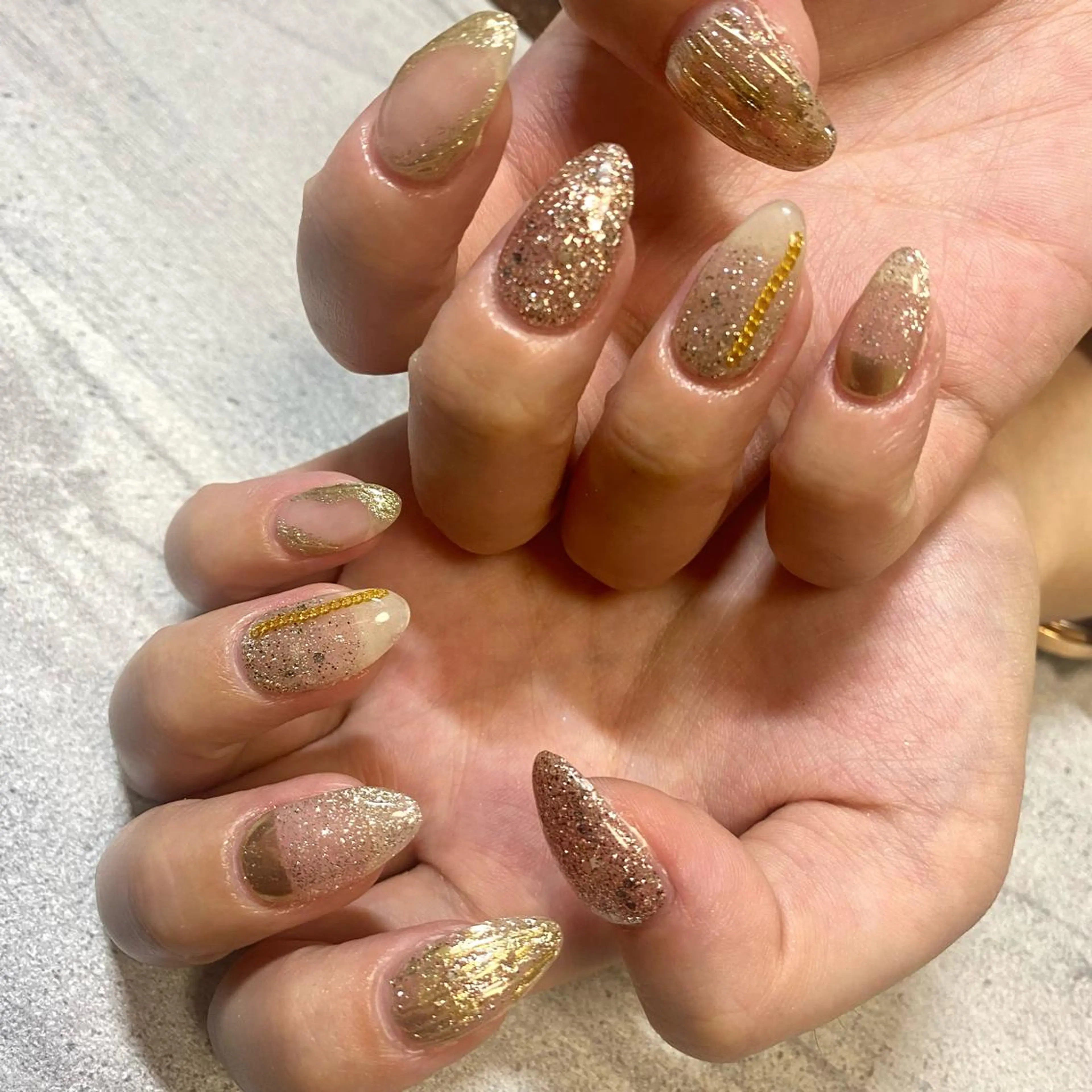 ミディアム カラー パーマ ヘアアレンジ メンズ キッズ ネイル マツエク・マツパ アイブロウ ニュアンスネイル ニュアンスパーマ ハンドネイル ハンドケア 今福鶴見ネイル 8(ｴｲﾄ)のネイルデザイン