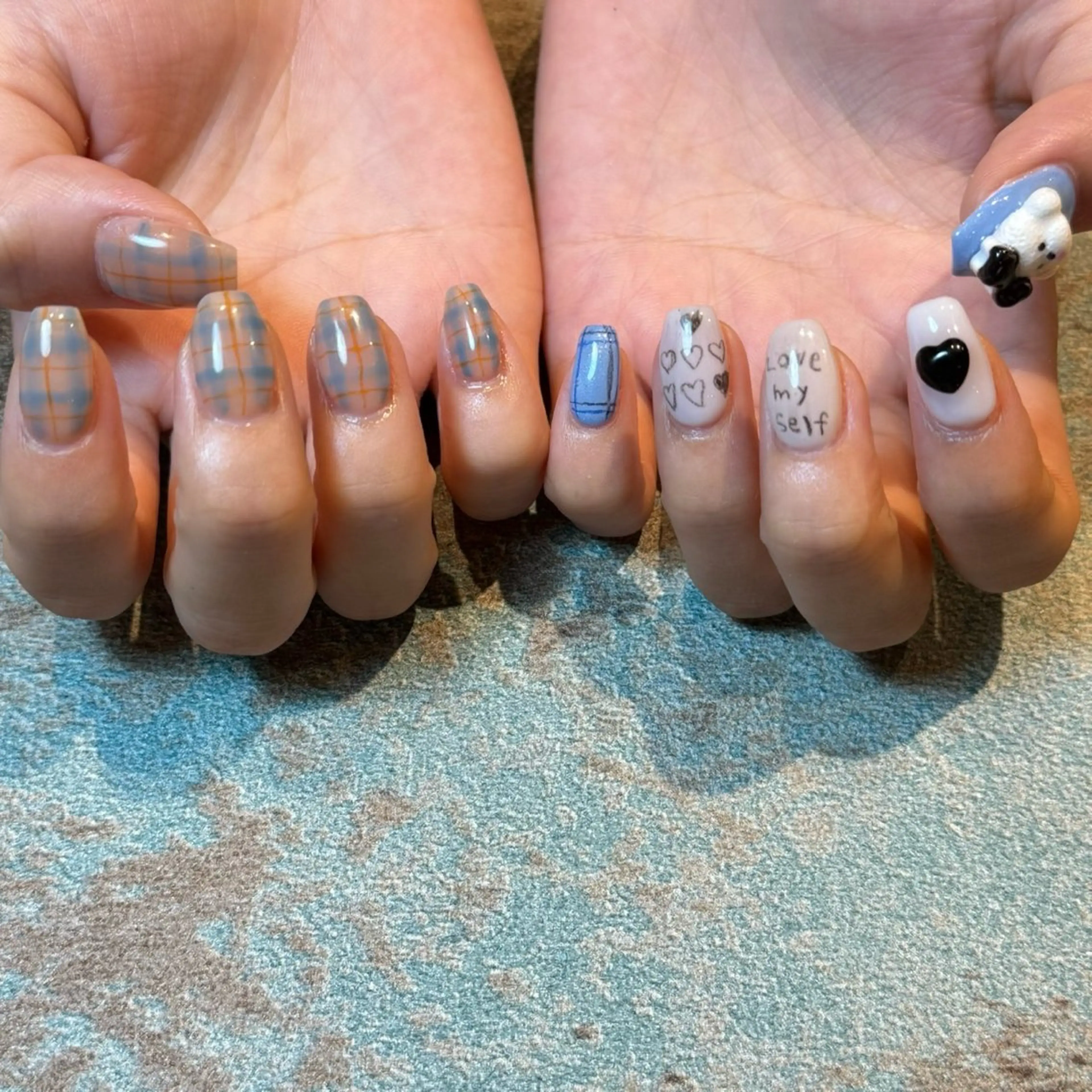 ネイル Brodia nailsのネイルデザイン