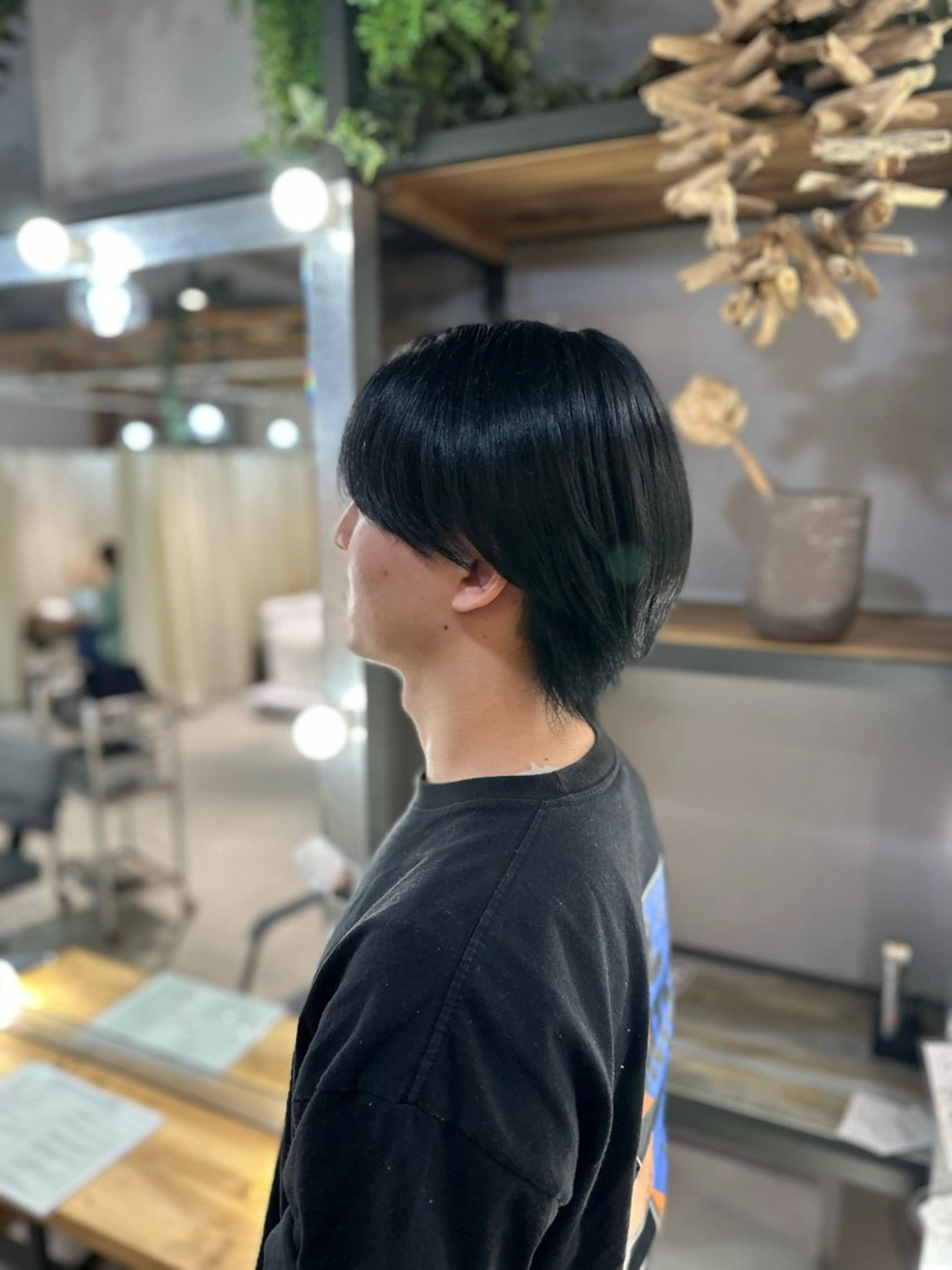 ショート カラー 溜 一太のヘアスタイル