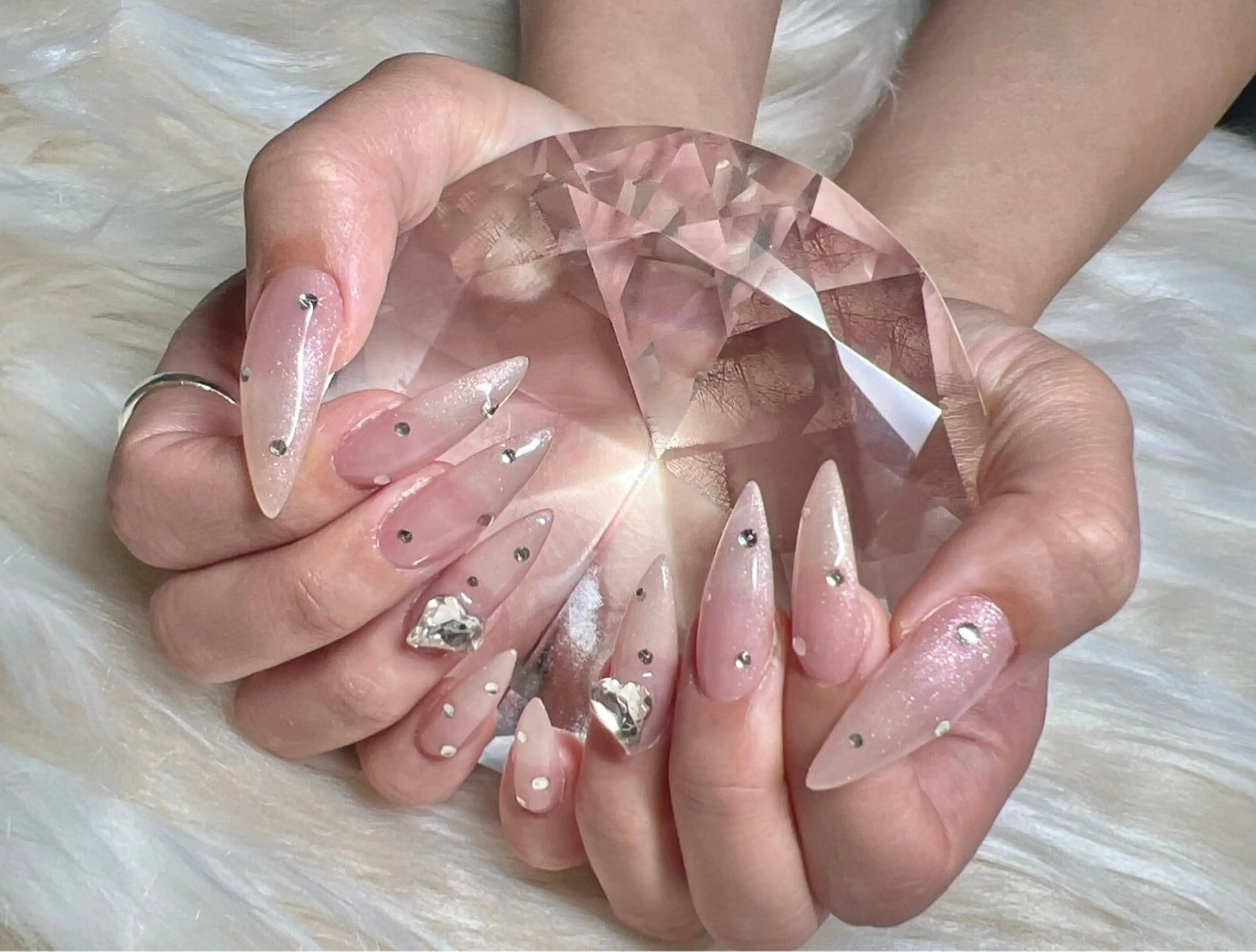 ネイル 長さ出し フットネイル フレンチネイル ジェルネイル グラデーション ハンドネイル Nail&eye Belire 新宿のネイルデザイン