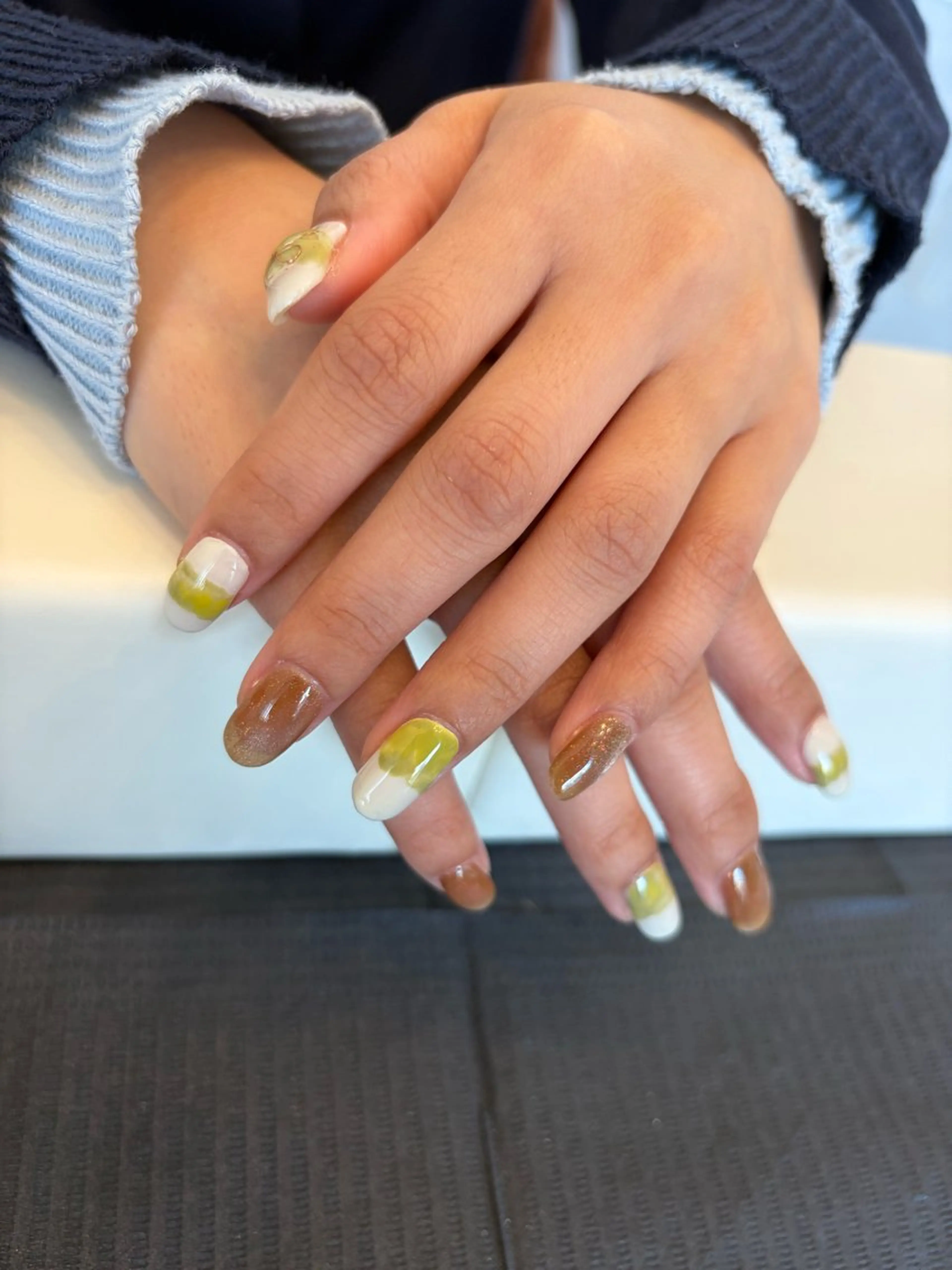 ネイル ハンドネイル ハンドケア 爪の絵描き屋　ミテネイル所属・爪の絵描き屋 ミテネイルのネイルデザイン