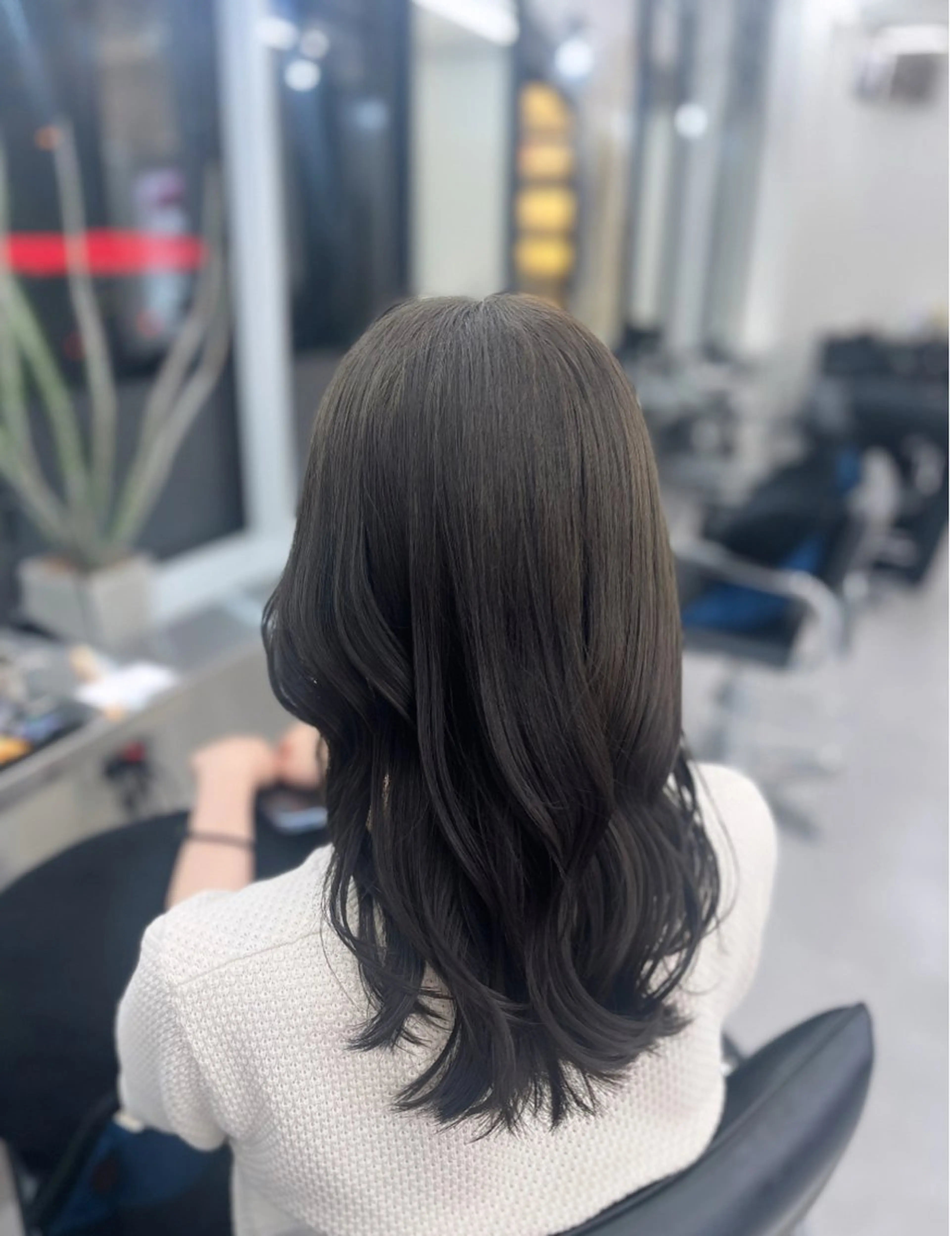 セミロング ヘアカラー Itsuki/心斎橋 髪質改善/暗髪カラーのヘアスタイル