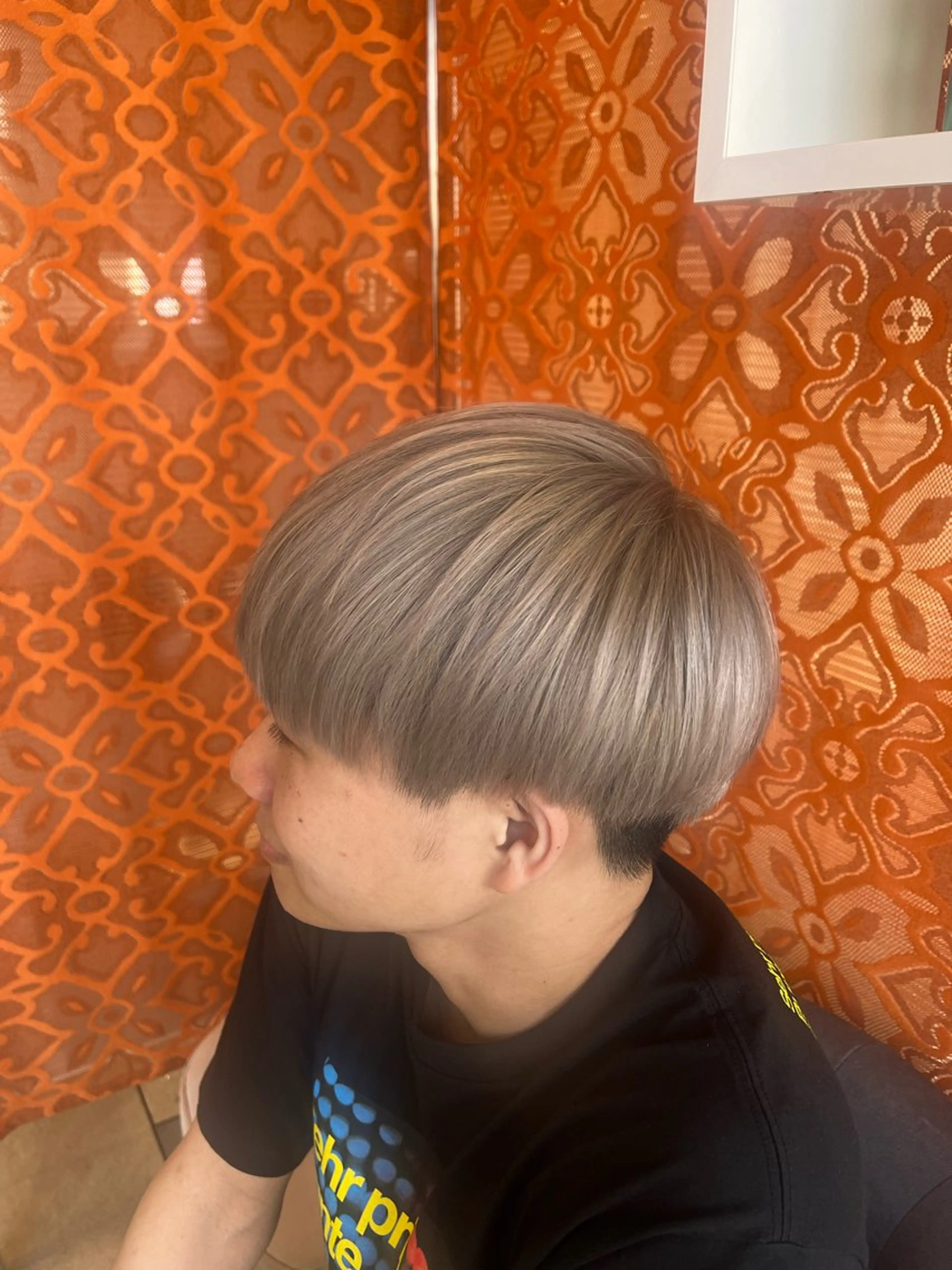 カラー メンズ カット ヘアカラー トリートメント ベージュカラー⌇﻿ くびれヘア.𐙚心音のヘアスタイル