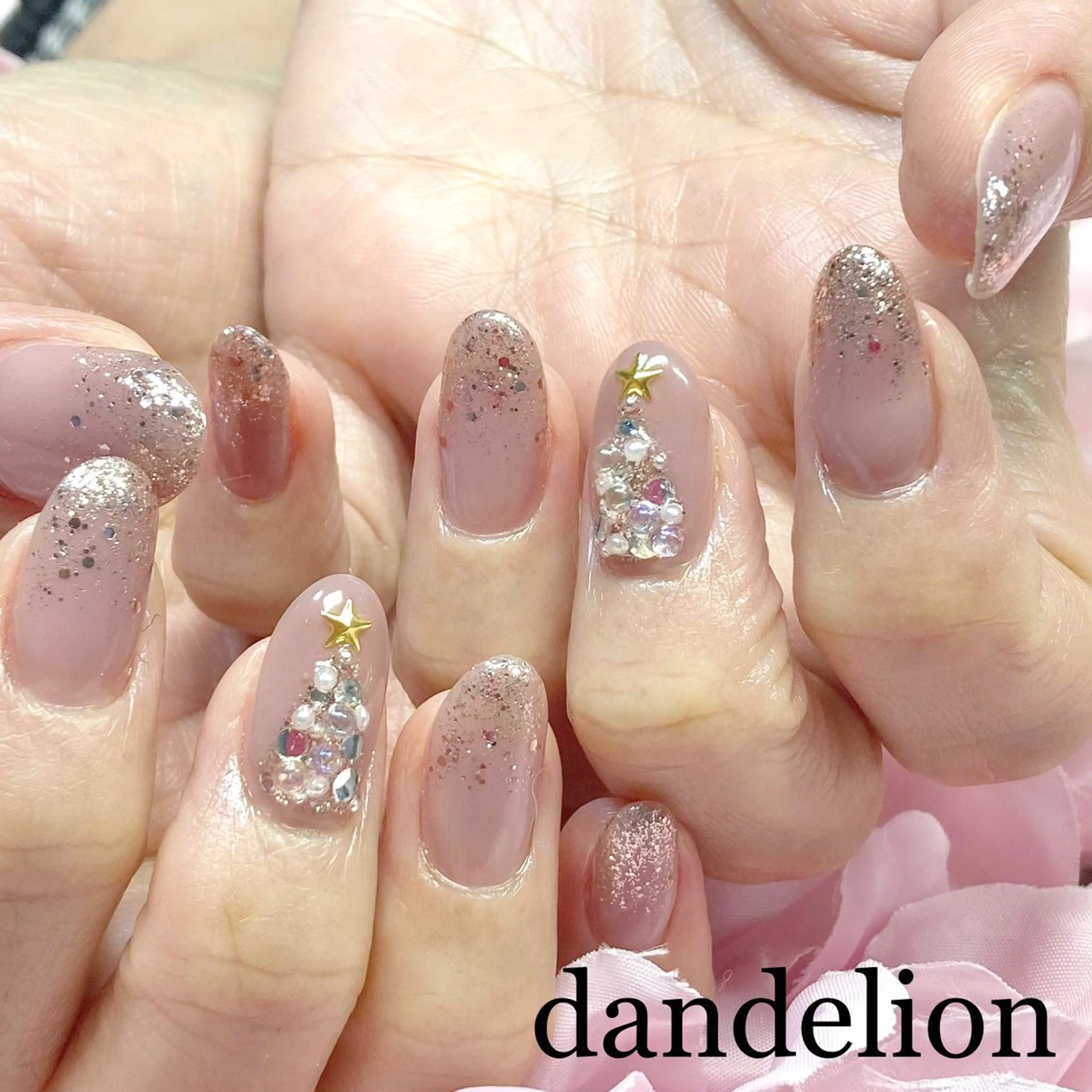 ネイル ハンドネイル ハンドケア dandelion ダンデライオンのネイルデザイン