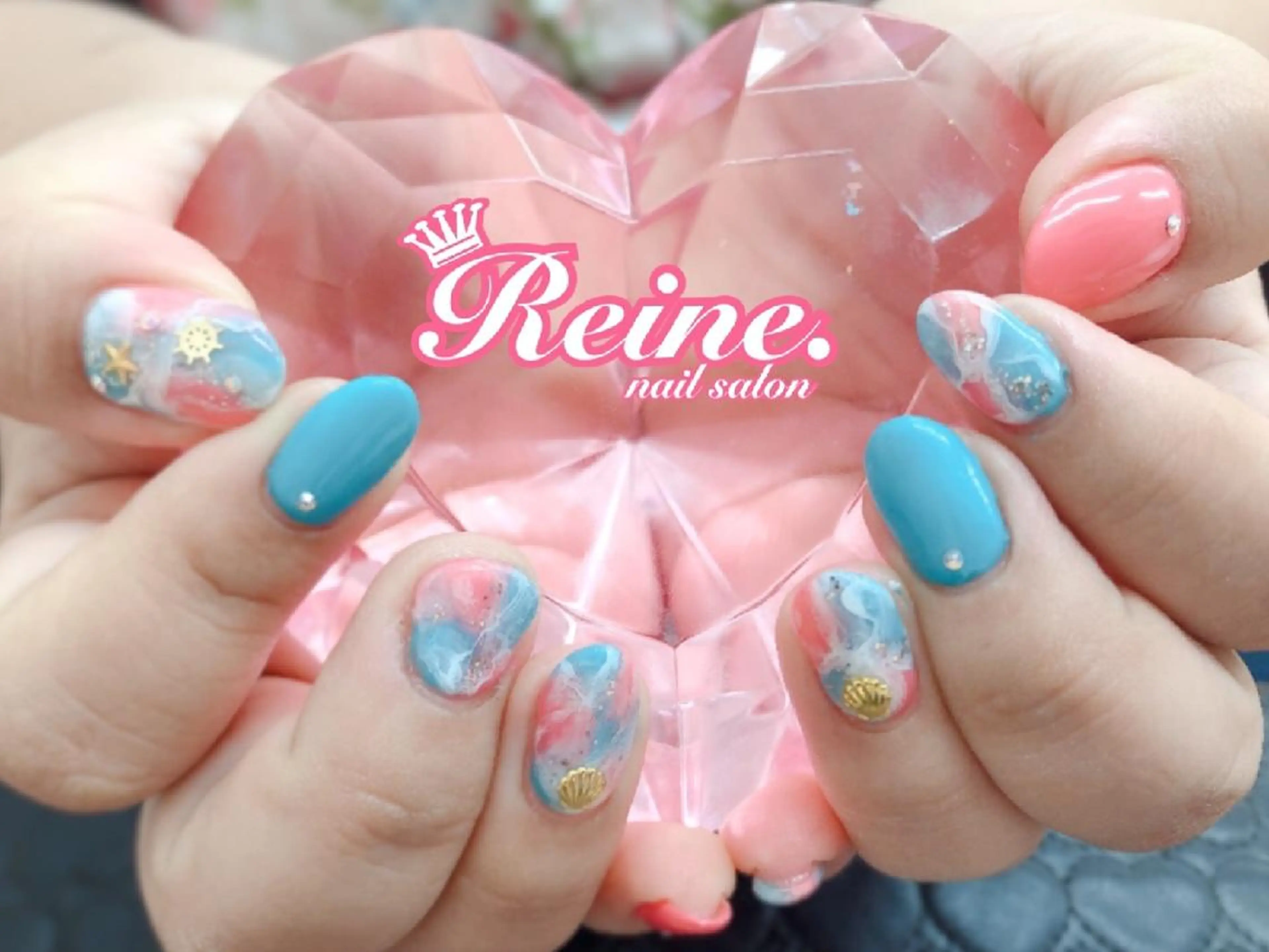 ネイル Nailsalon Reine所属・玉栄 伶奈のネイルデザイン