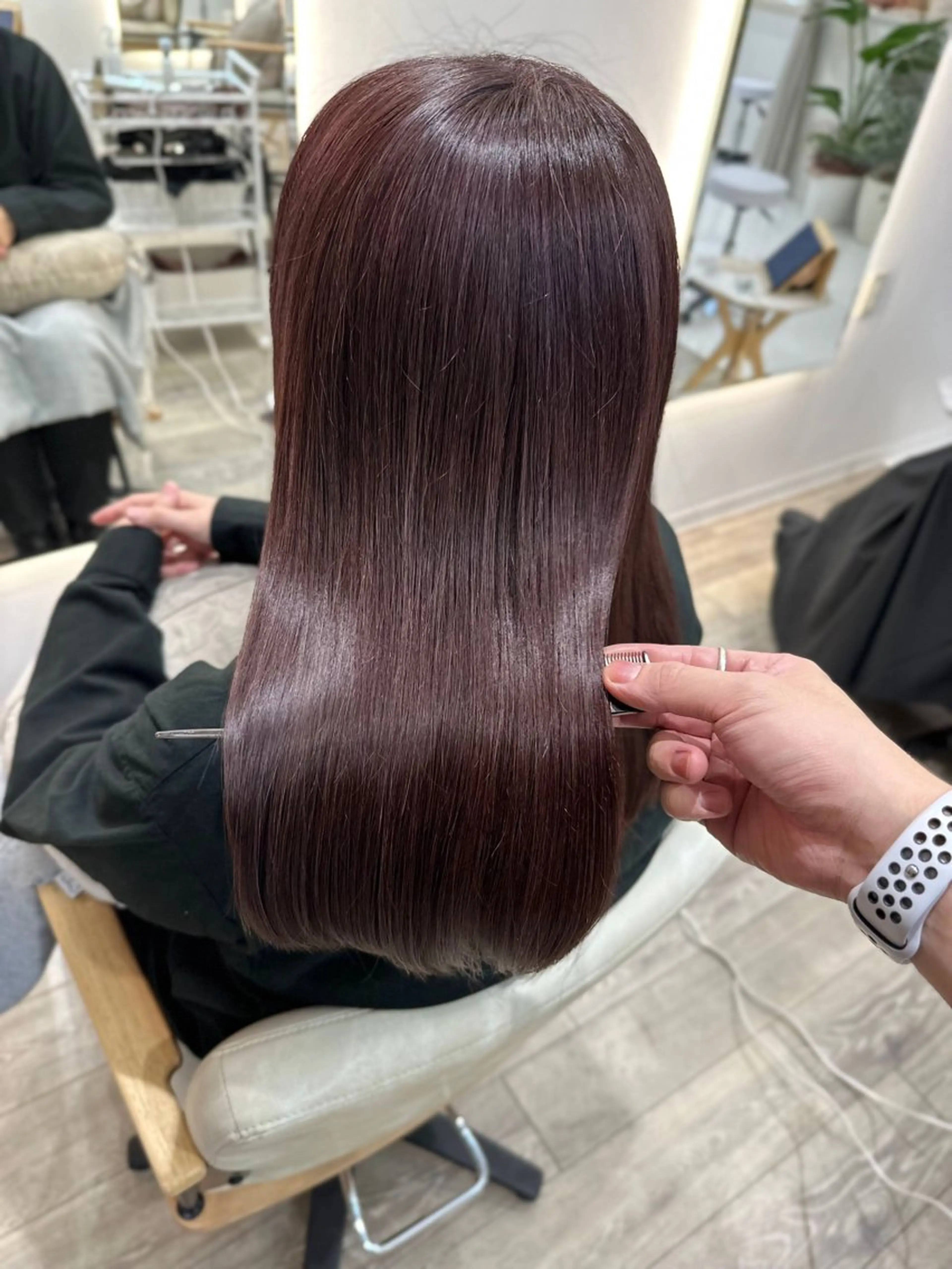 ロング 山崎結菜 🫧透明感カラーのヘアスタイル