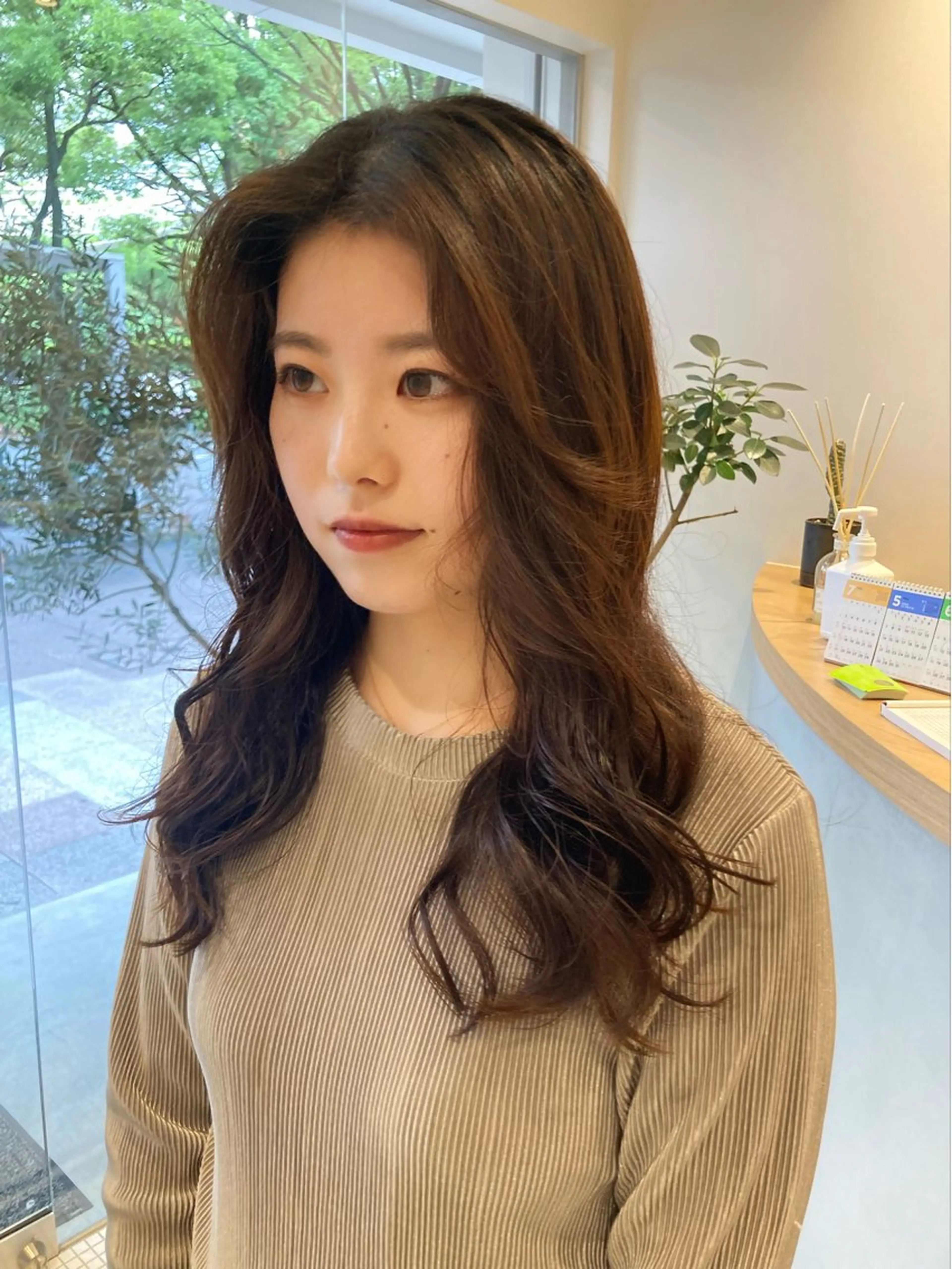 ロング 韓国風ヘア 大岩 茉愉のヘアスタイル
