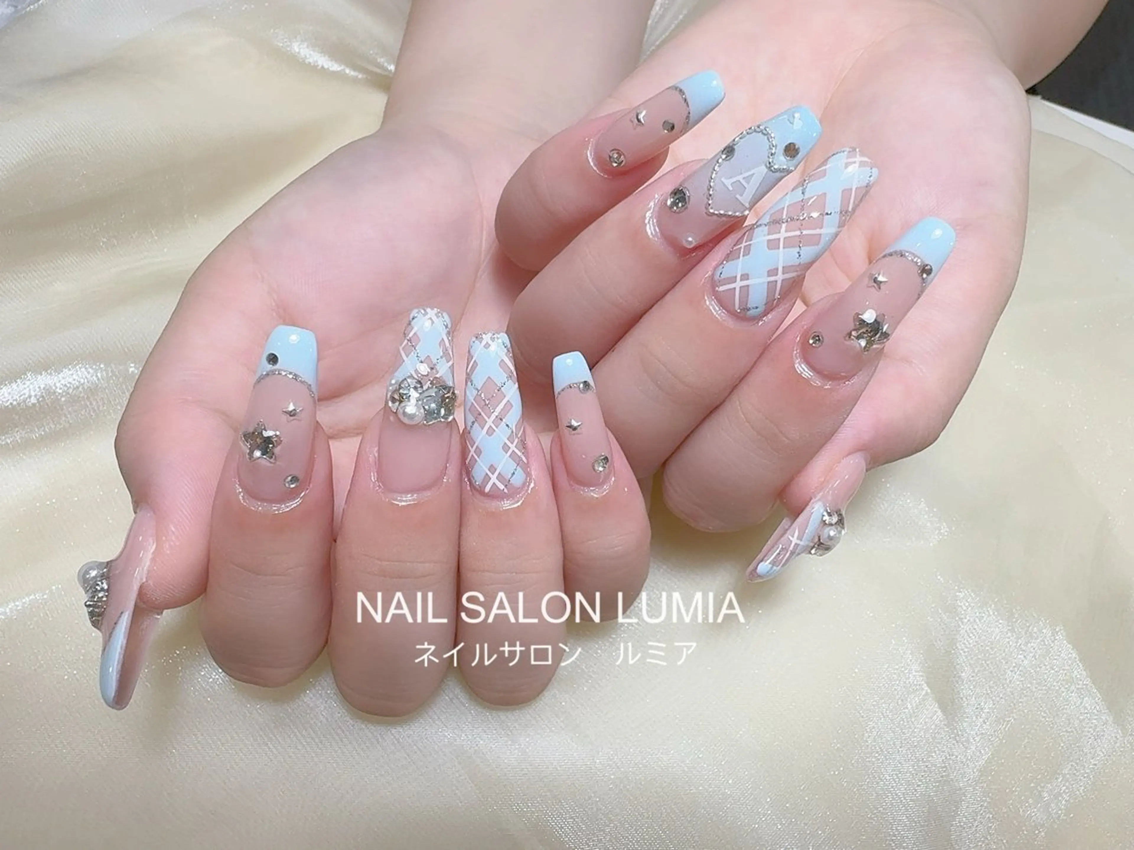 ネイル ハンドネイル ネイルサロン ルミア Lumia 店長のネイルデザイン