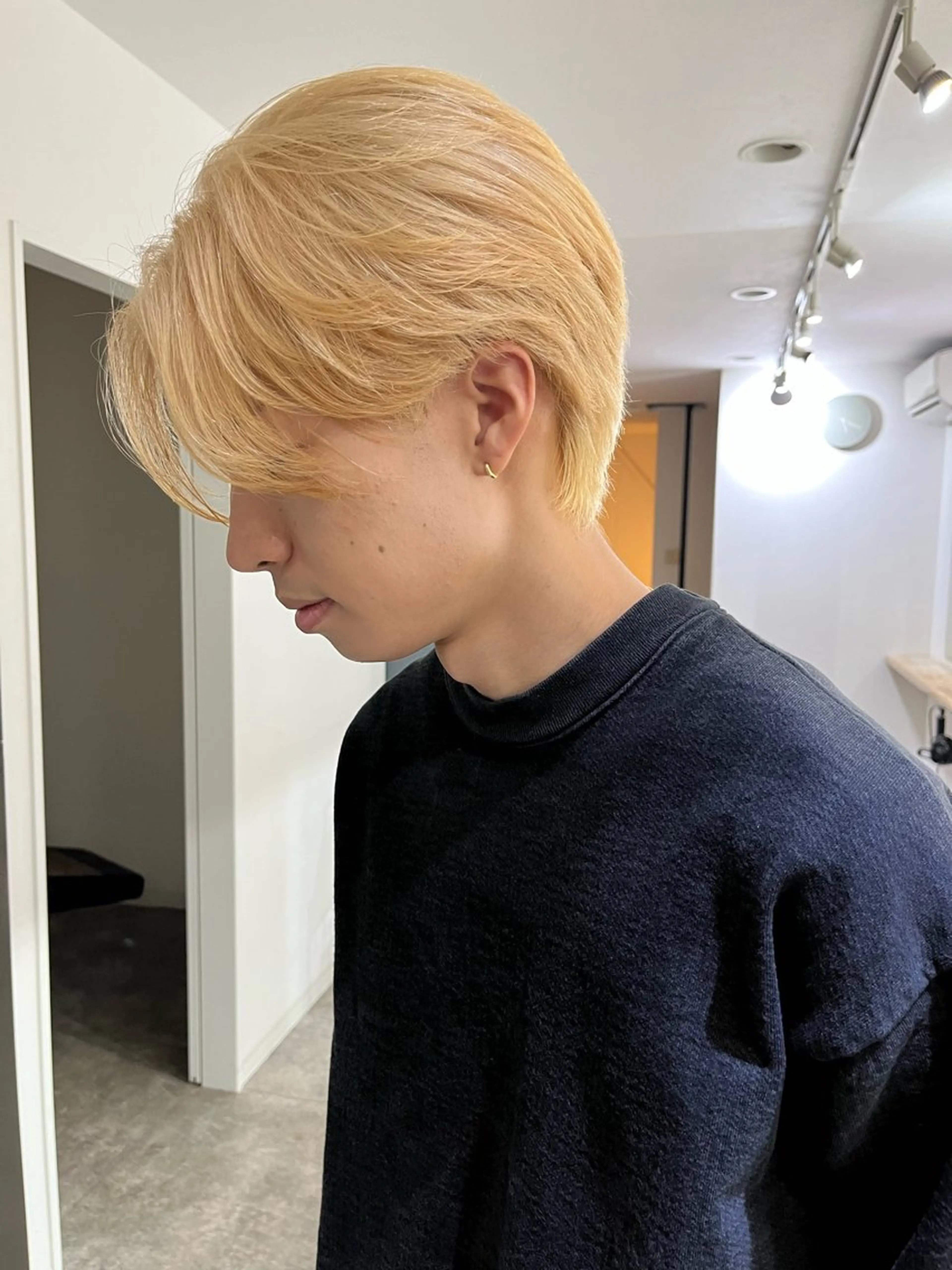 メンズカット+ケアブリーチ+カラー&2step トリートメントの写真