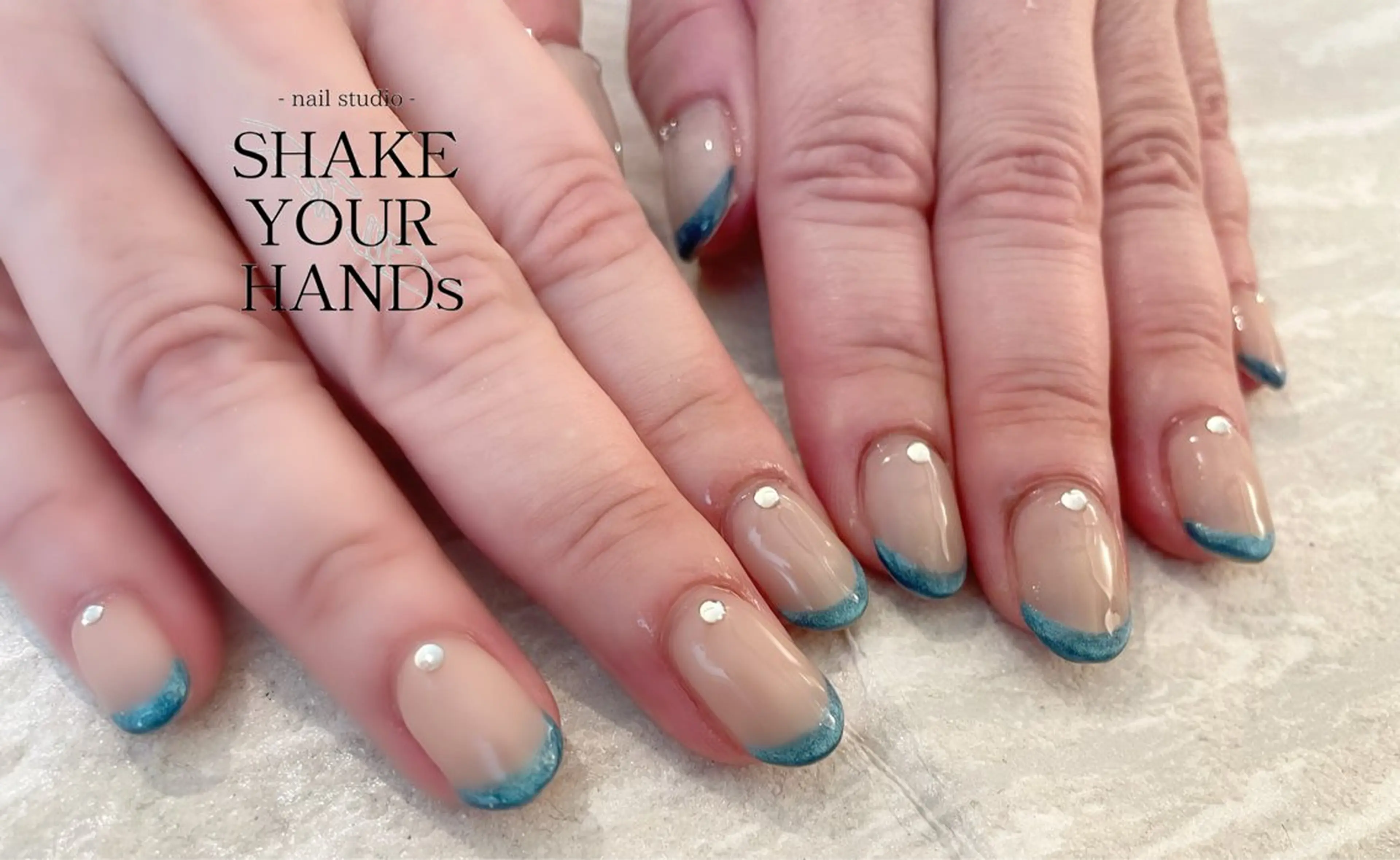 ネイル フレンチネイル ハンドネイル ネイルスタジオ シェイクユアハンズのネイルデザイン