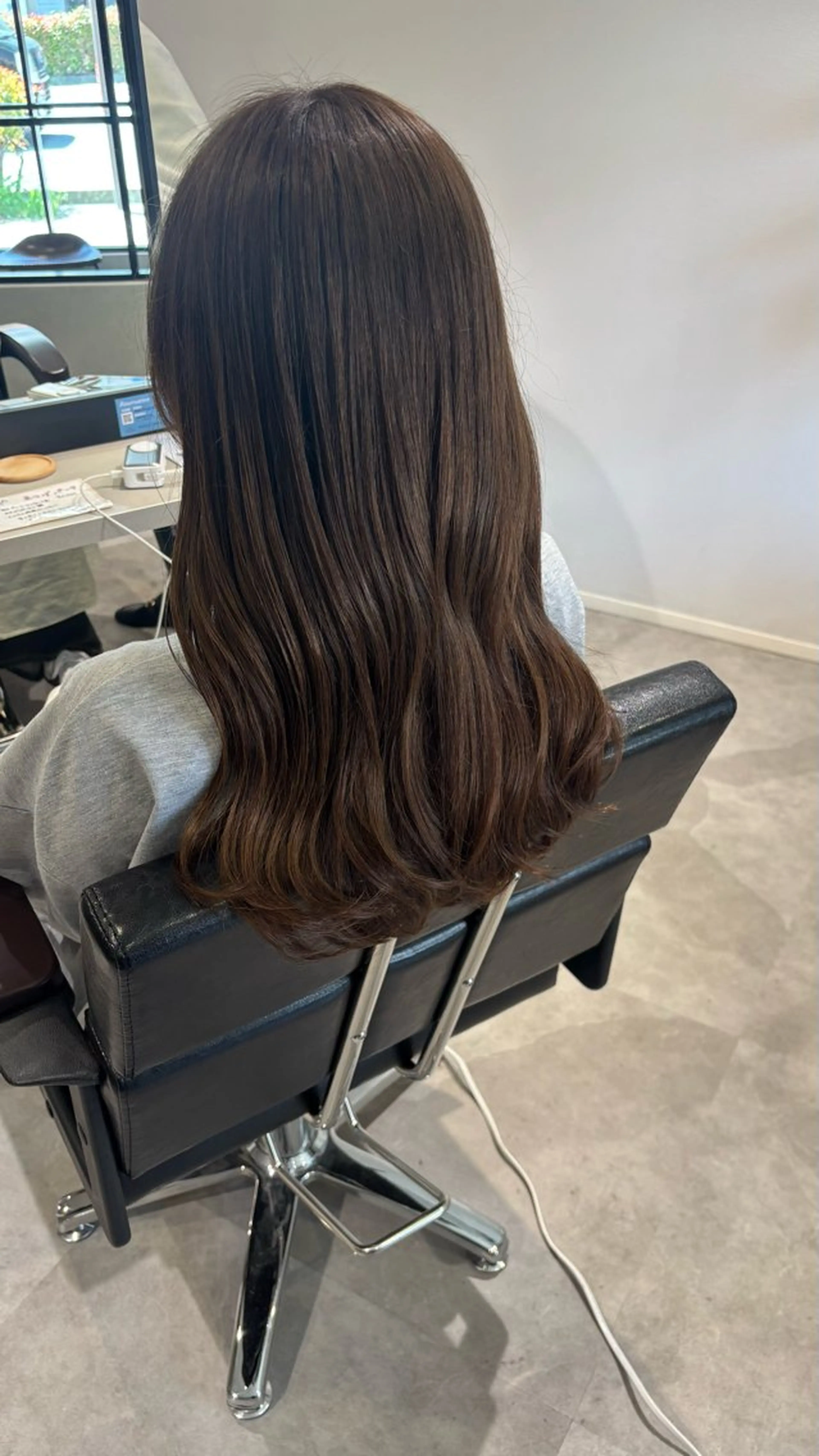 ロング ヘアカラー トリートメント 長尾ゆりの/ボブ/ ベージュ/ハイトーンのヘアスタイル