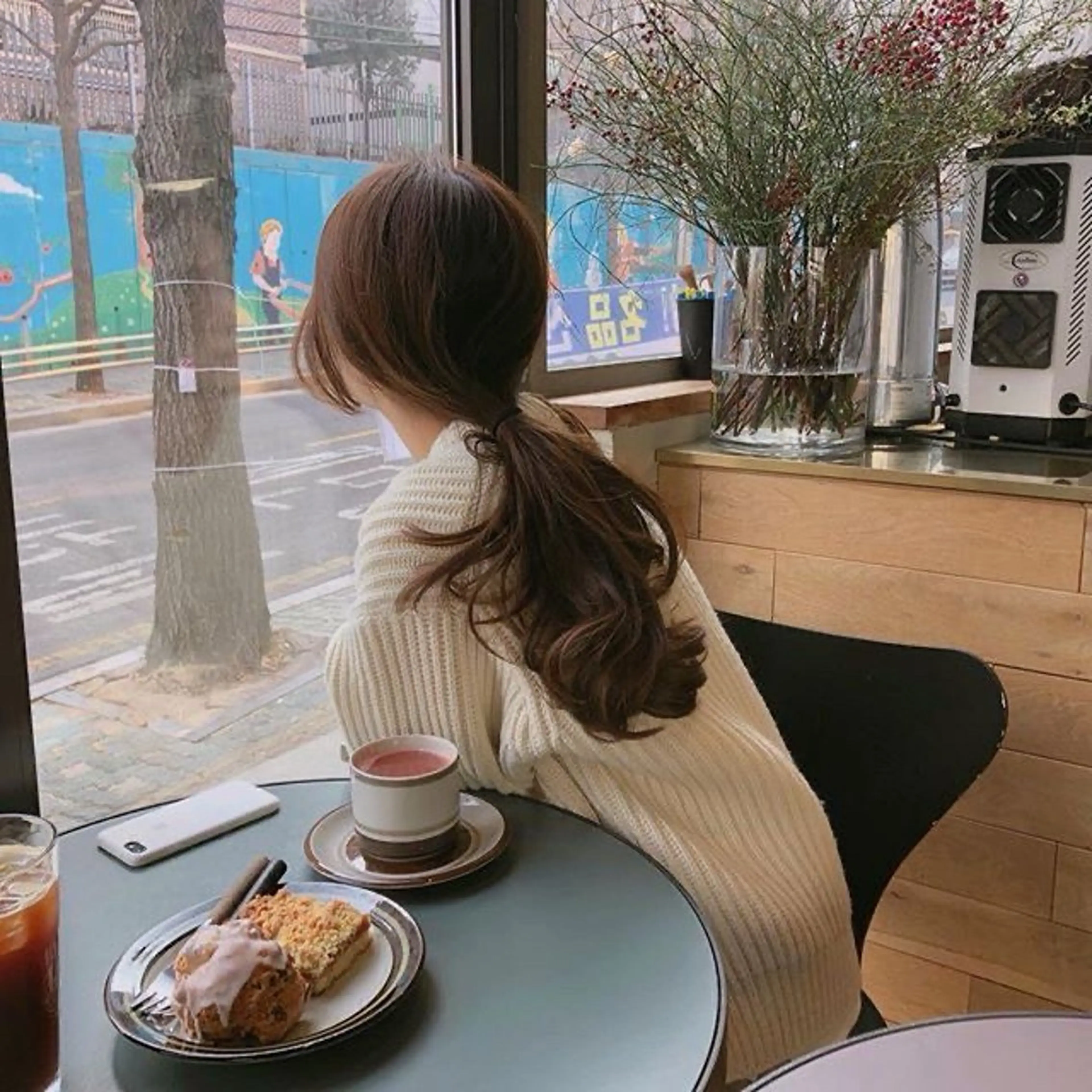 セミロング カラー ヘアアレンジ カット ヘアカラー レイヤー透明感カラー AIKAのヘアスタイル