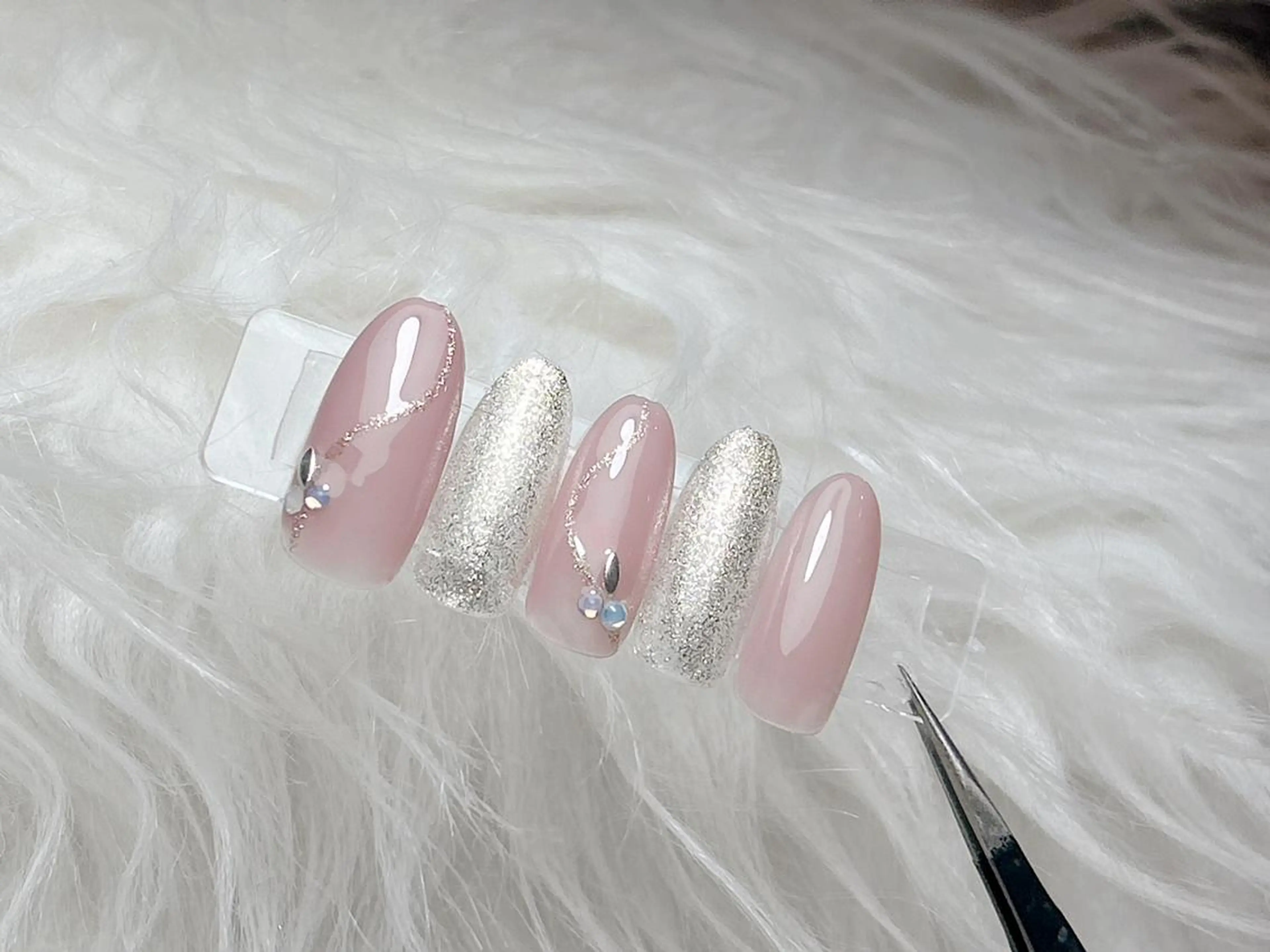 ネイル ハンドネイル 桃山 莉緒のネイルデザイン