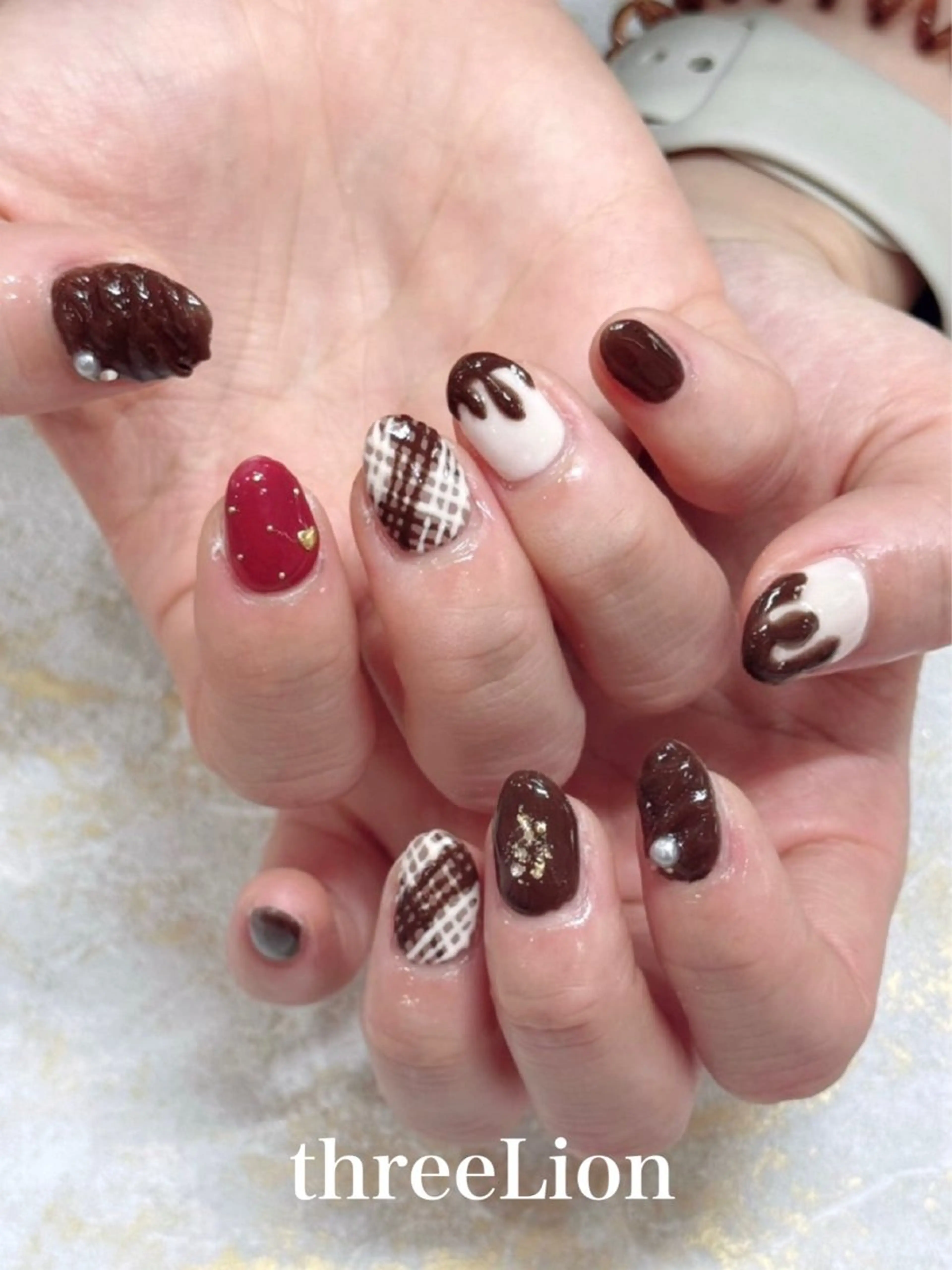 ネイル バレンタイン ハンドネイル threeLion　ネイル&アイラッシュサロン所属・threeLion ネイル&アイラッシュのネイルデザイン