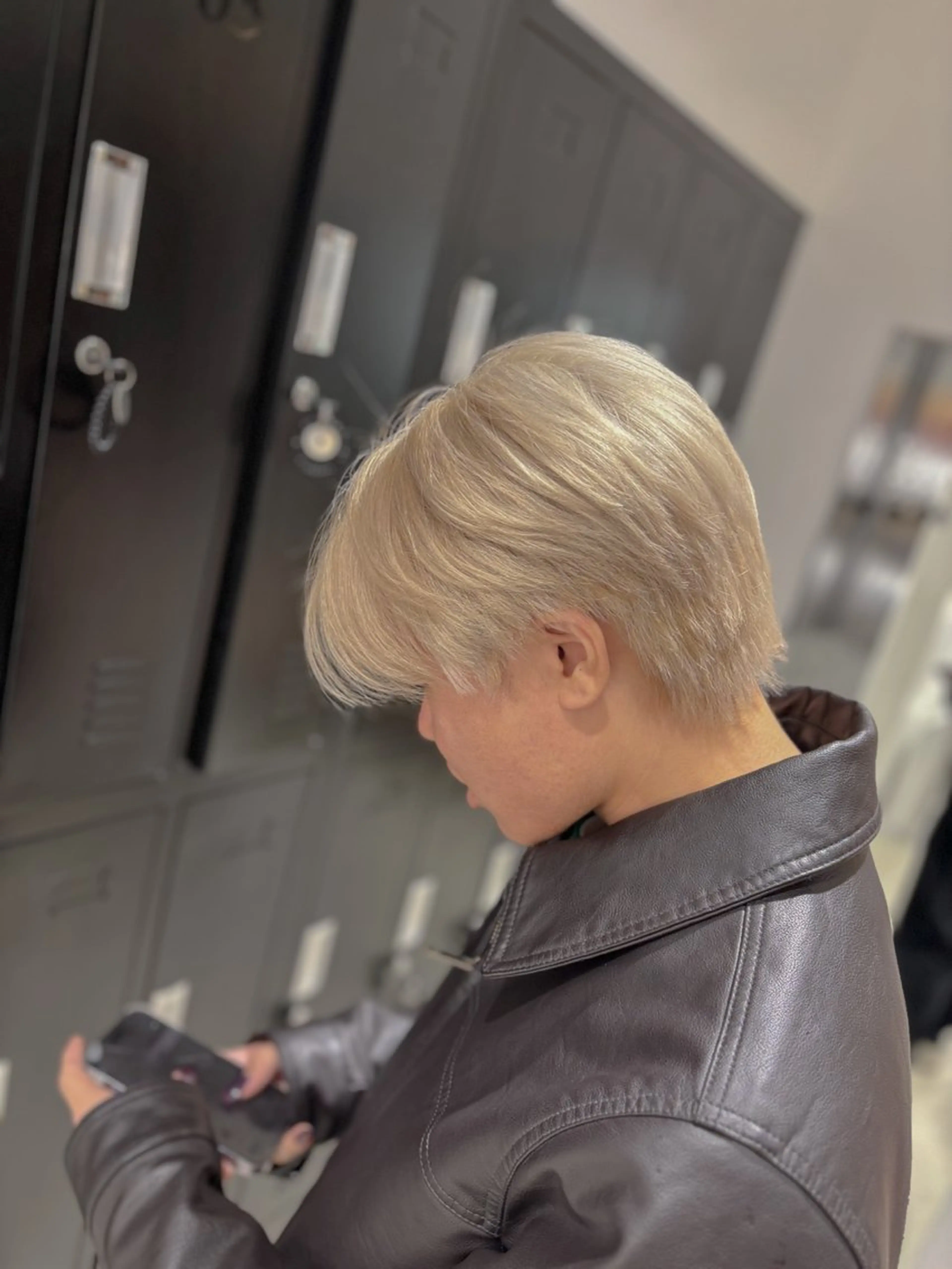 ショート カラー ヘアカラー 須藤 萌のヘアスタイル