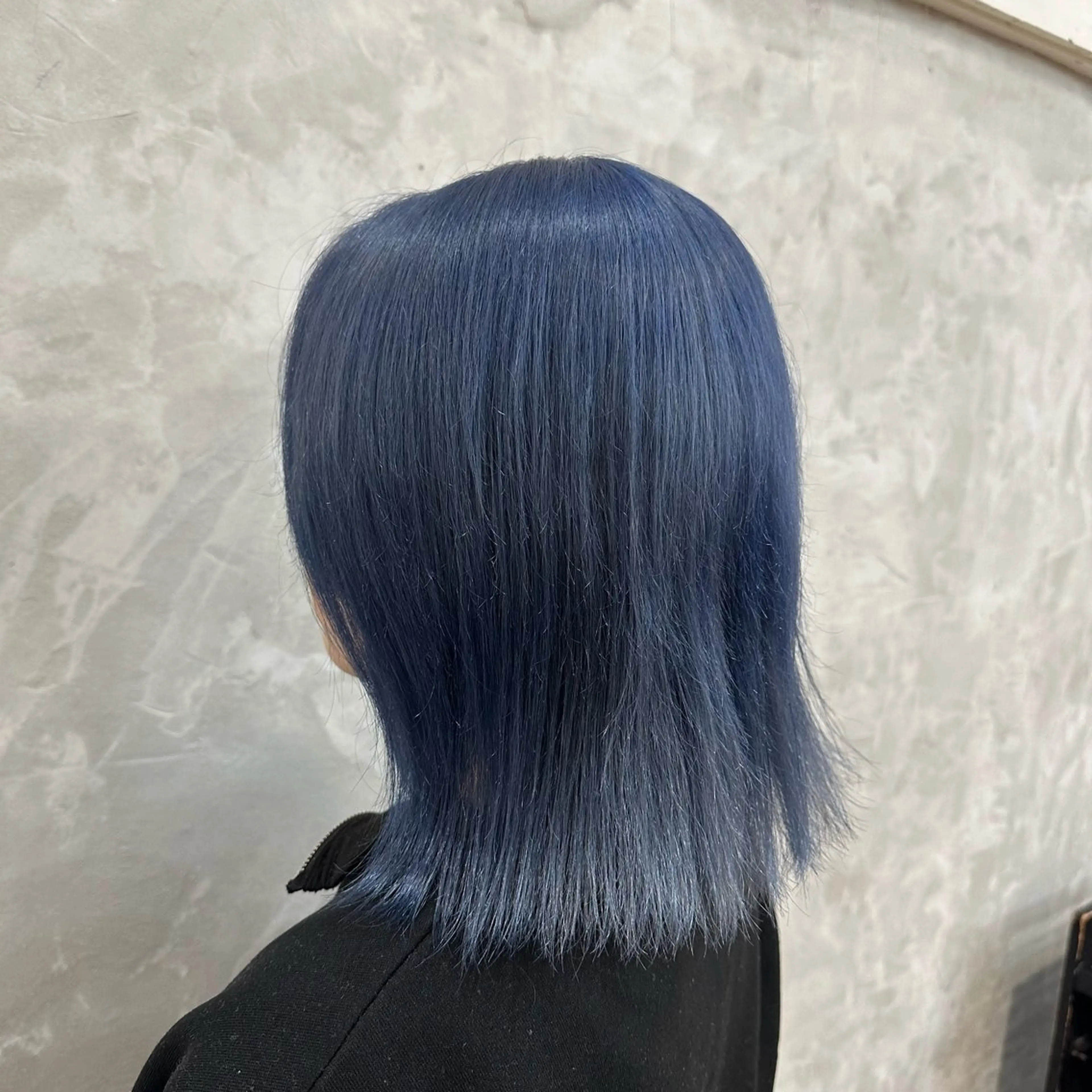 カラー ブリーチ ブルーカラー ネイビーカラー ヘアカラー 💙Sayaka／ NE/LO💙のヘアスタイル