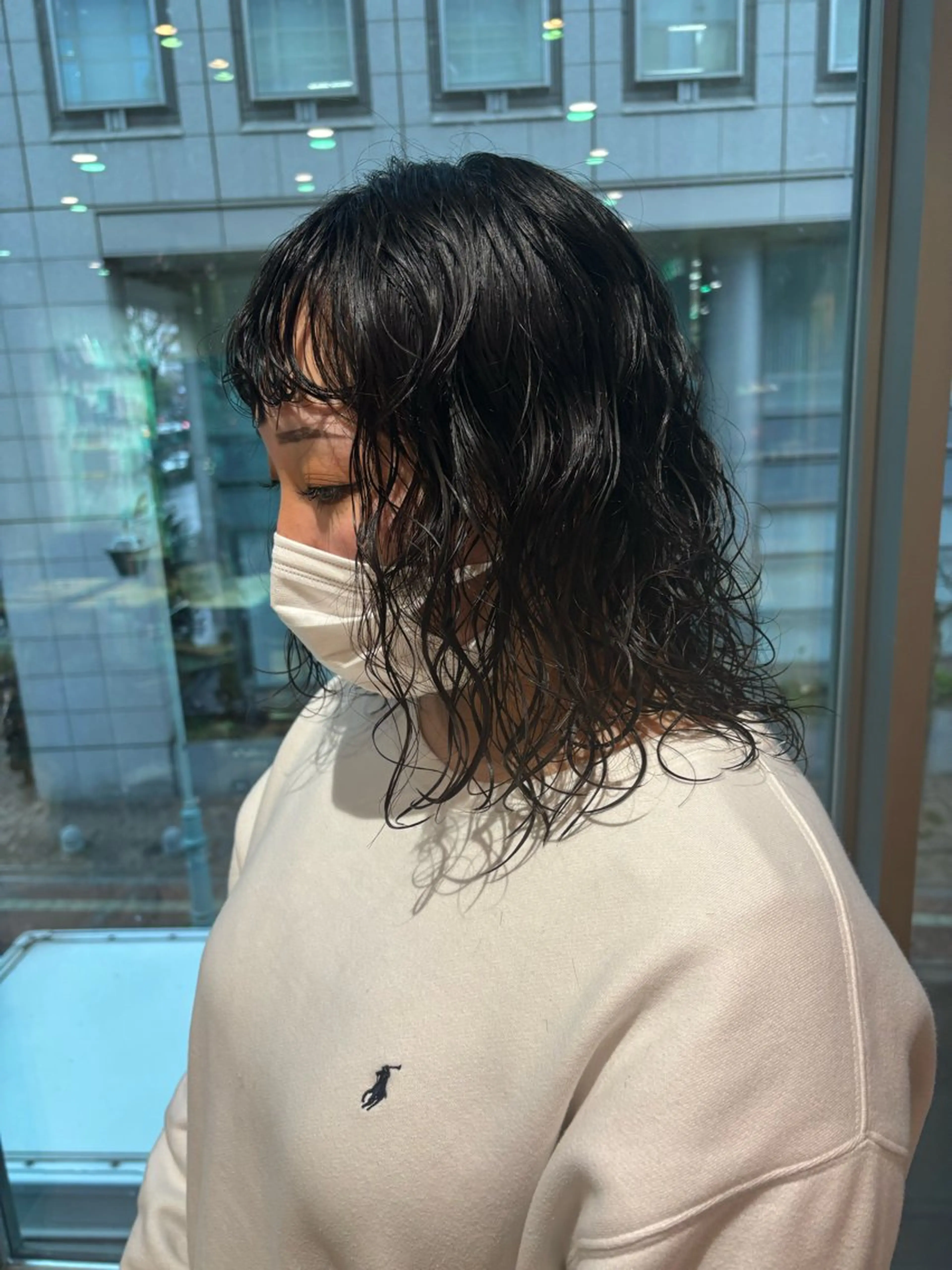 ミディアム パーマ ミディアムパーマ カット パーマ ゆい/パーマ/レイヤ ー/似合わせカラーのヘアスタイル