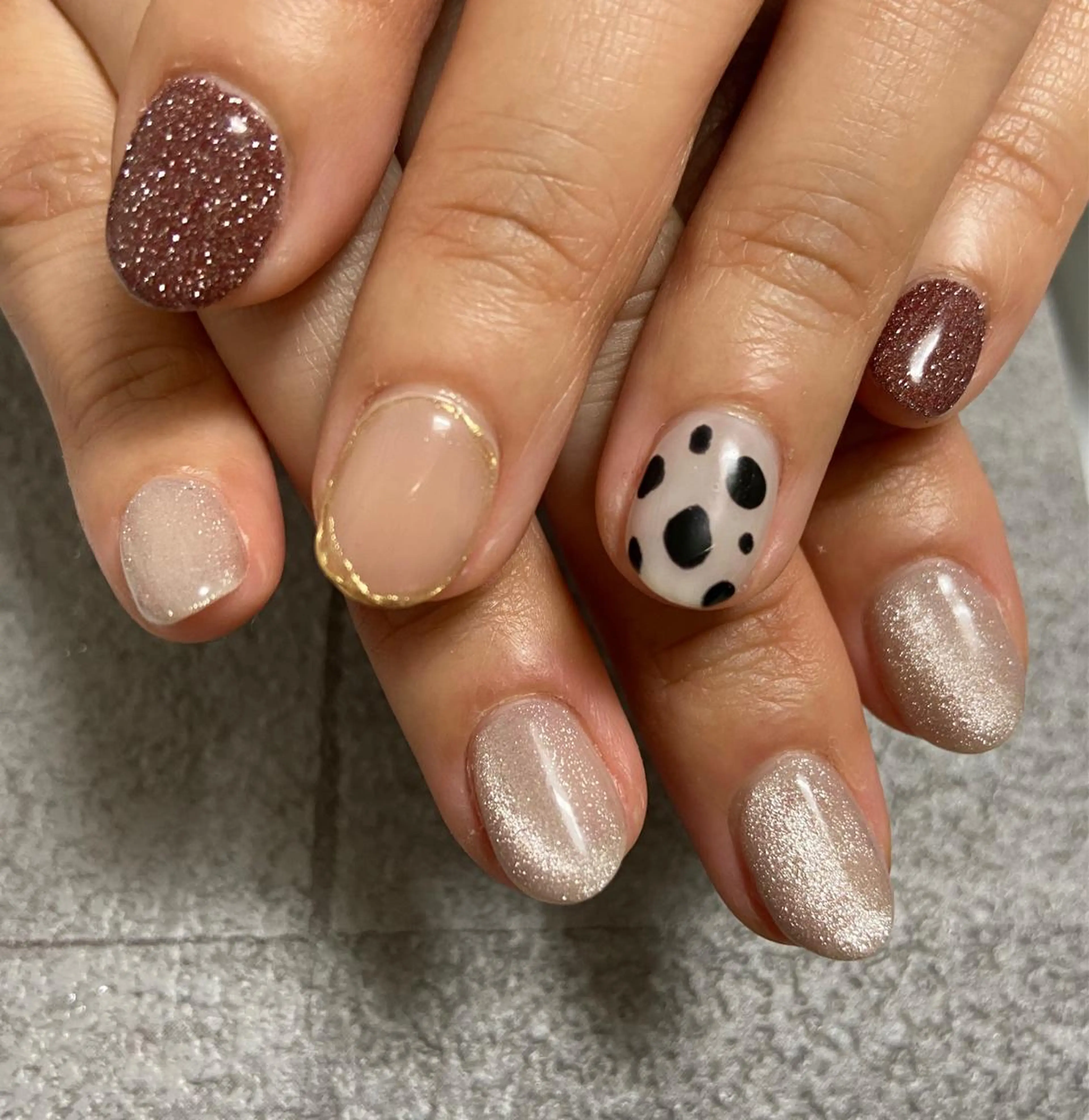 ネイル フラッシュネイル ラメ(グリッター) マグネットネイル private salon  Rinの眉毛・アイブロウイメージ