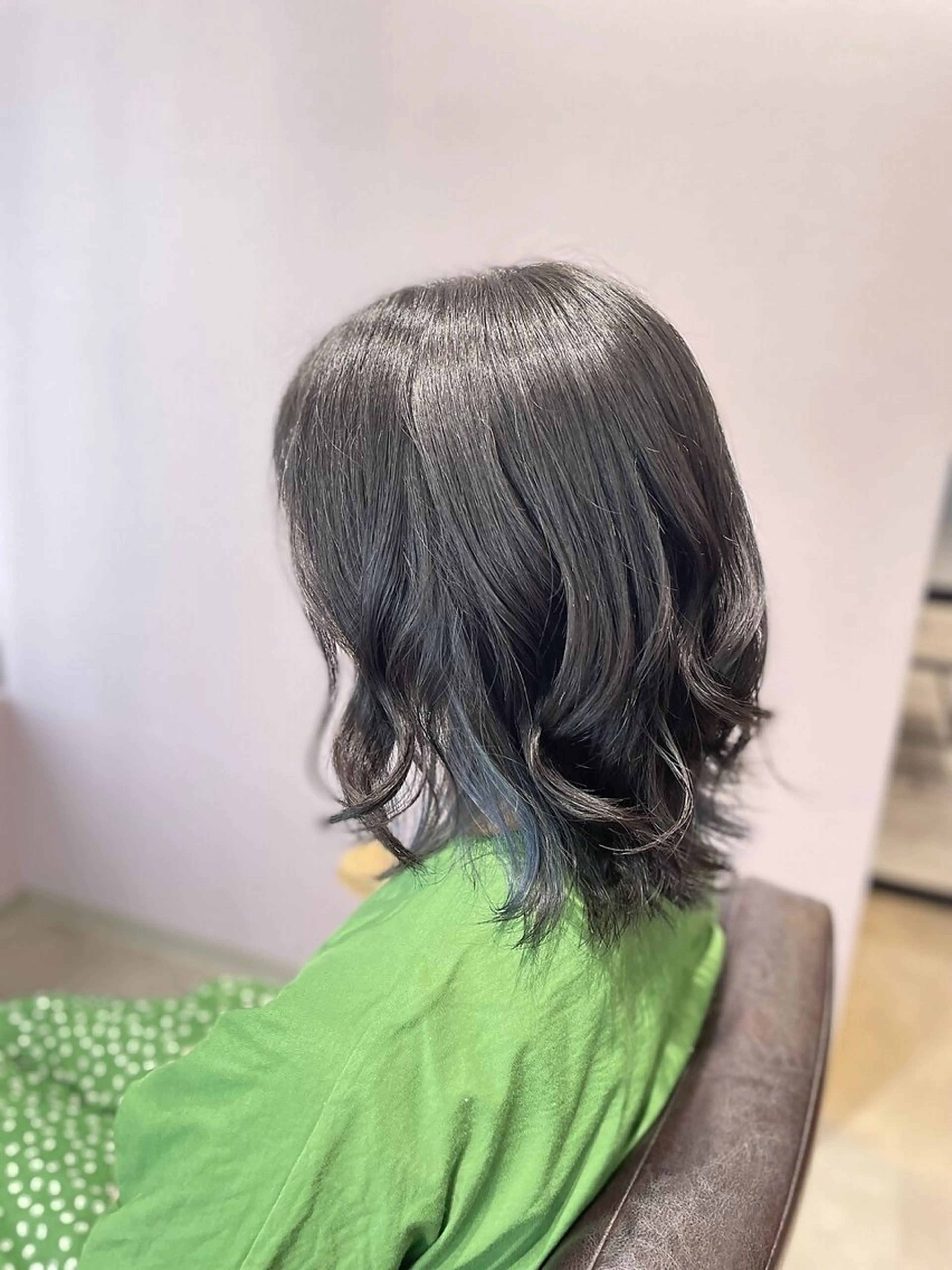 ミディアム 作野 潮織のヘアスタイル