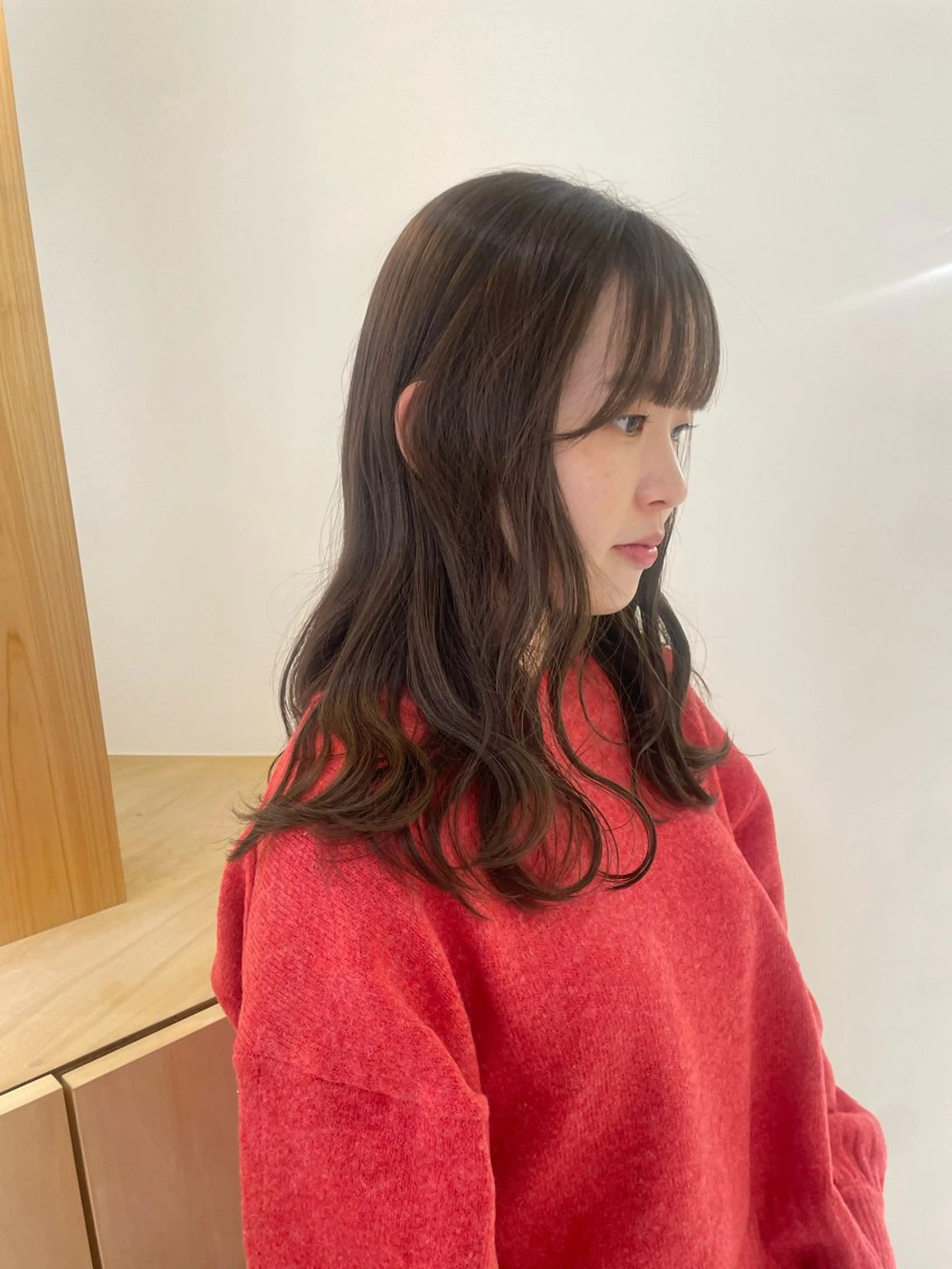 セミロング DEE okumuraのヘアスタイル