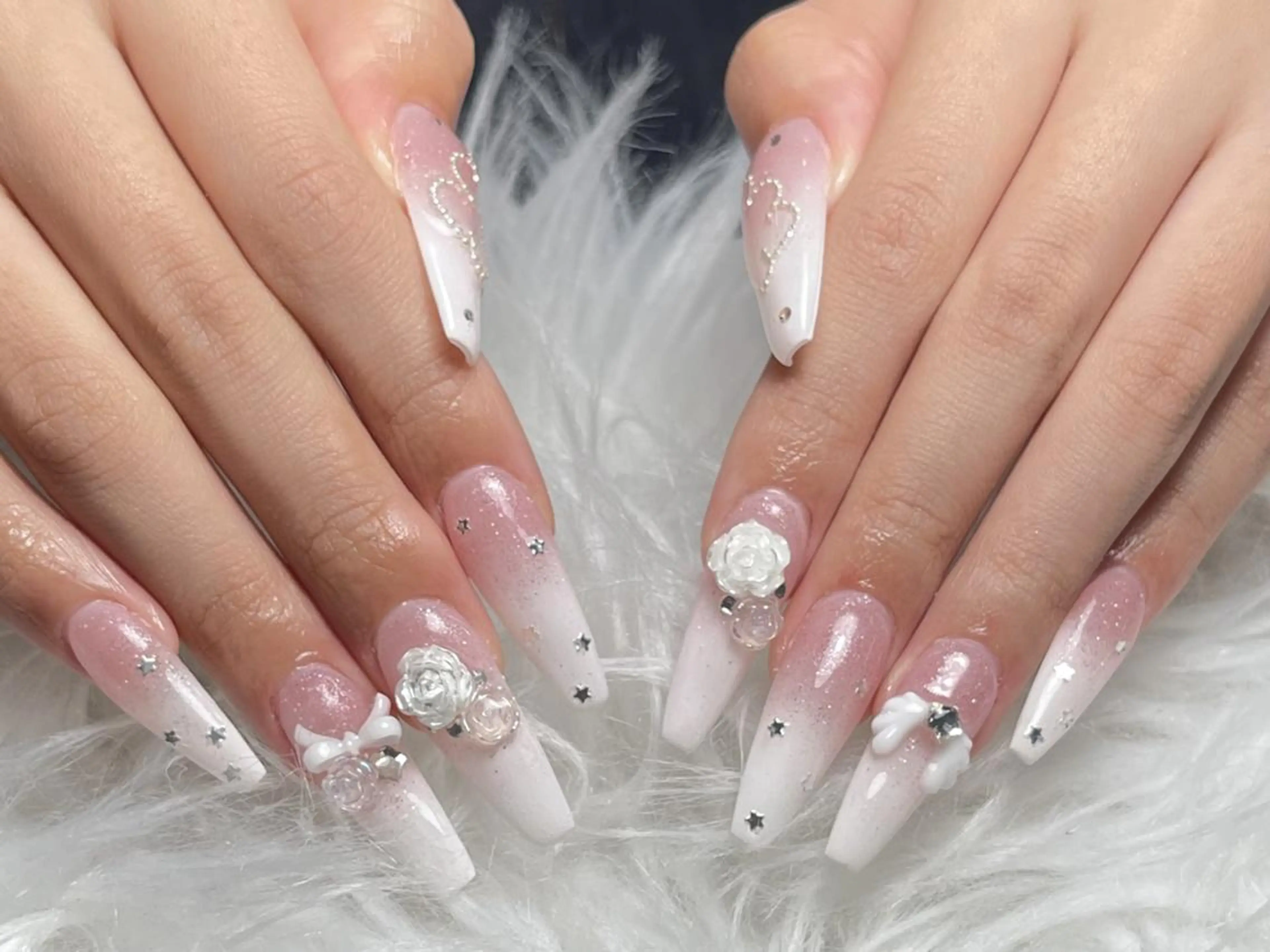 ネイル 長さ出し グラデーション 卒業式 キラキラネイル マグネットネイル アンアンBelle Nail 池袋のネイルデザイン