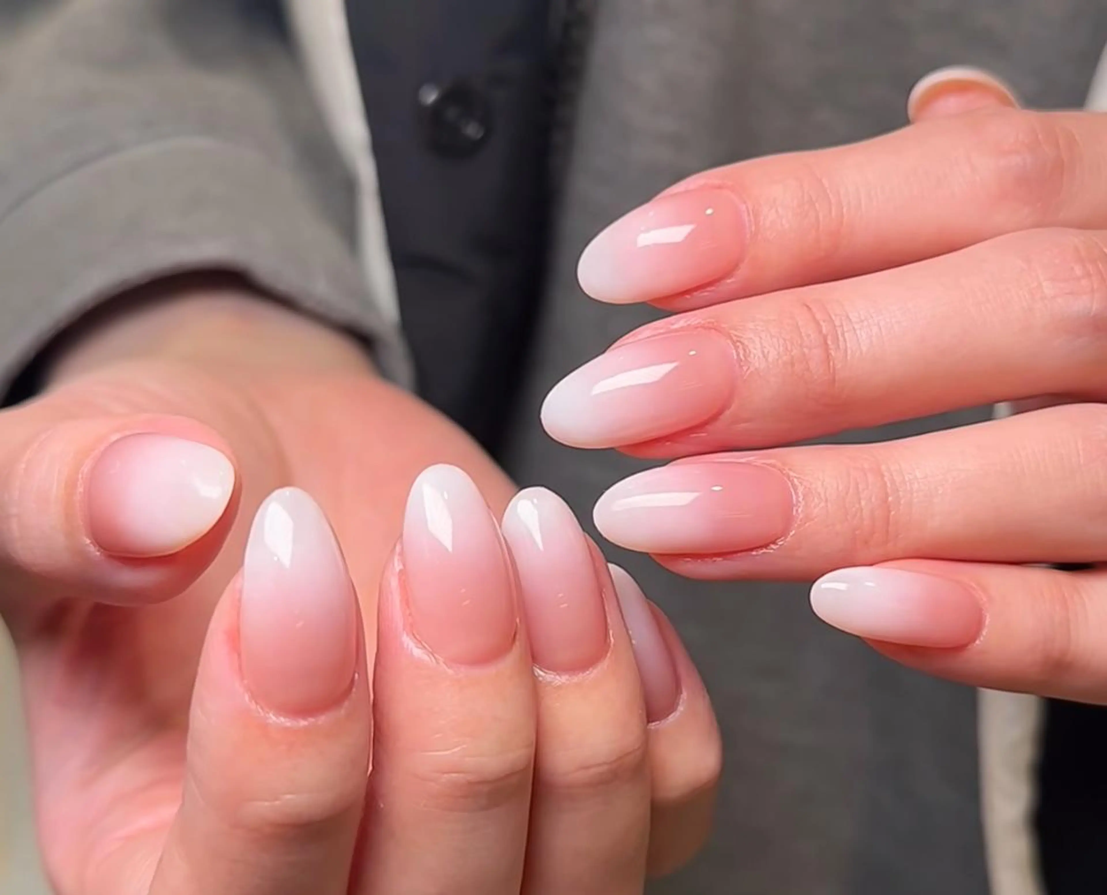 ネイル ハンドネイル 🎀 Ayaka_nailのネイルデザイン