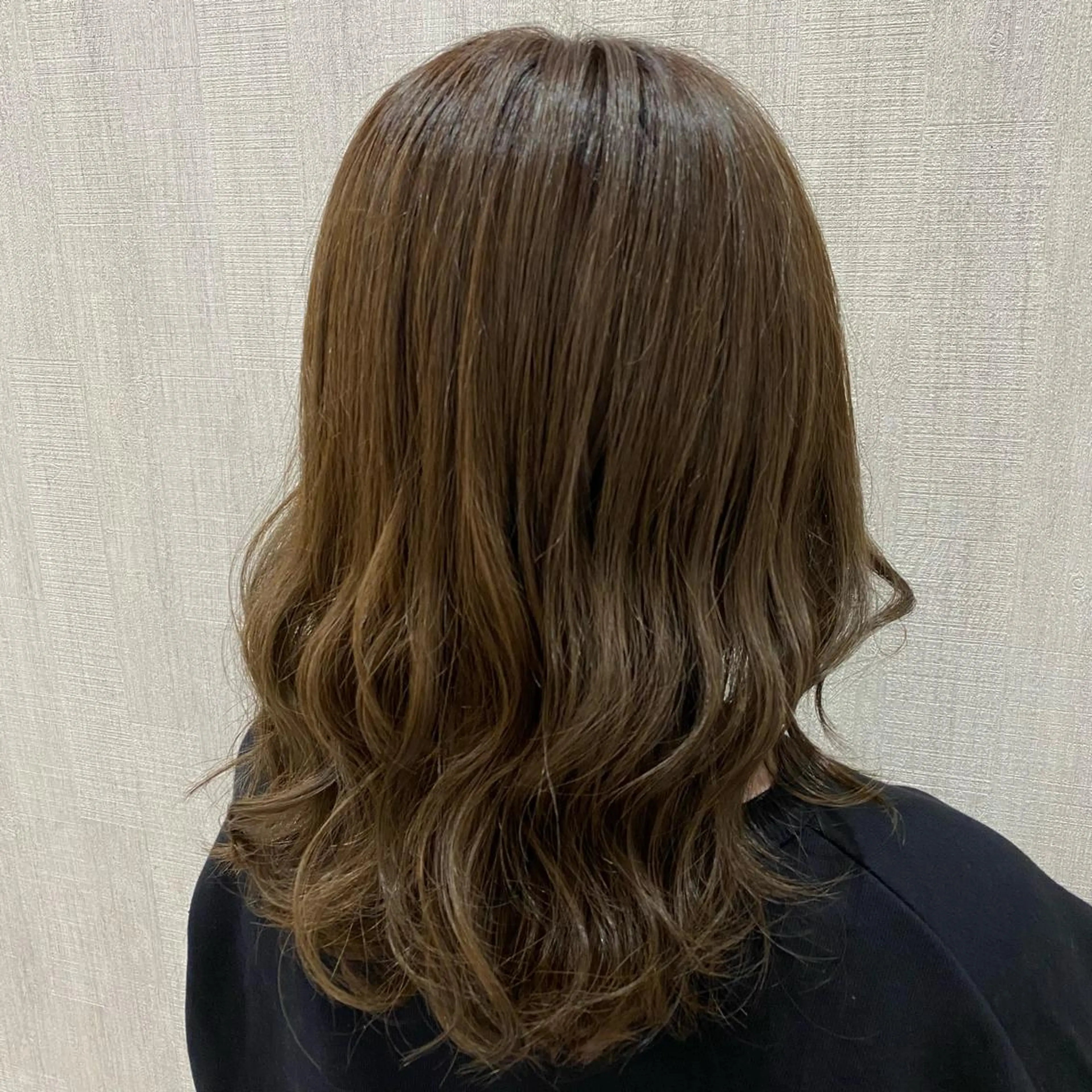 ミディアム カラー カット ヘアカラー トリートメント 🫧透け感⋆艶髪💎 山口アヤカのヘアスタイル
