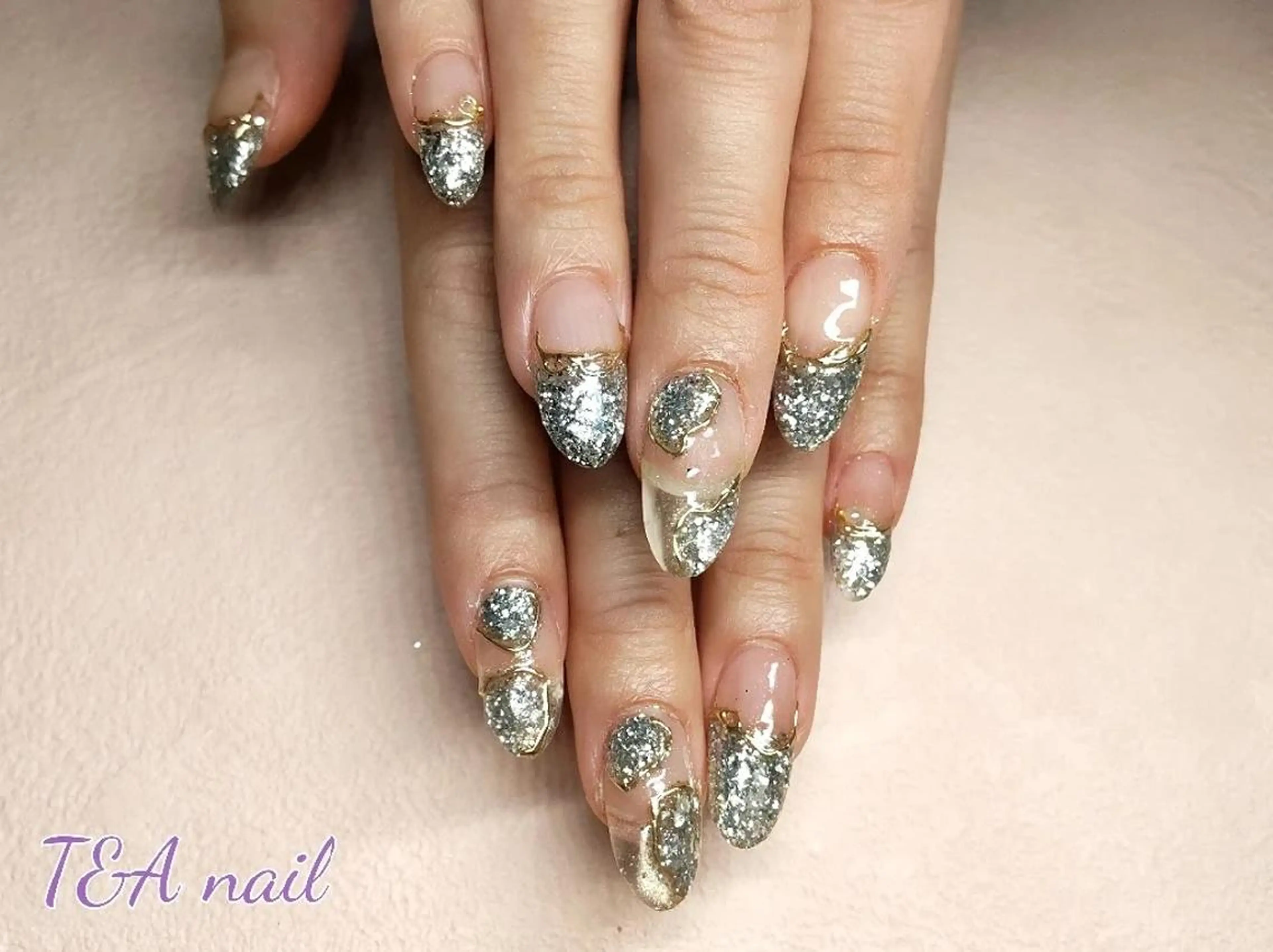 セミロング ネイル 長さ出し ジェルネイル キラキラネイル ラメ(グリッター) スカルプネイル ハンドネイル T&A nailのネイルデザイン