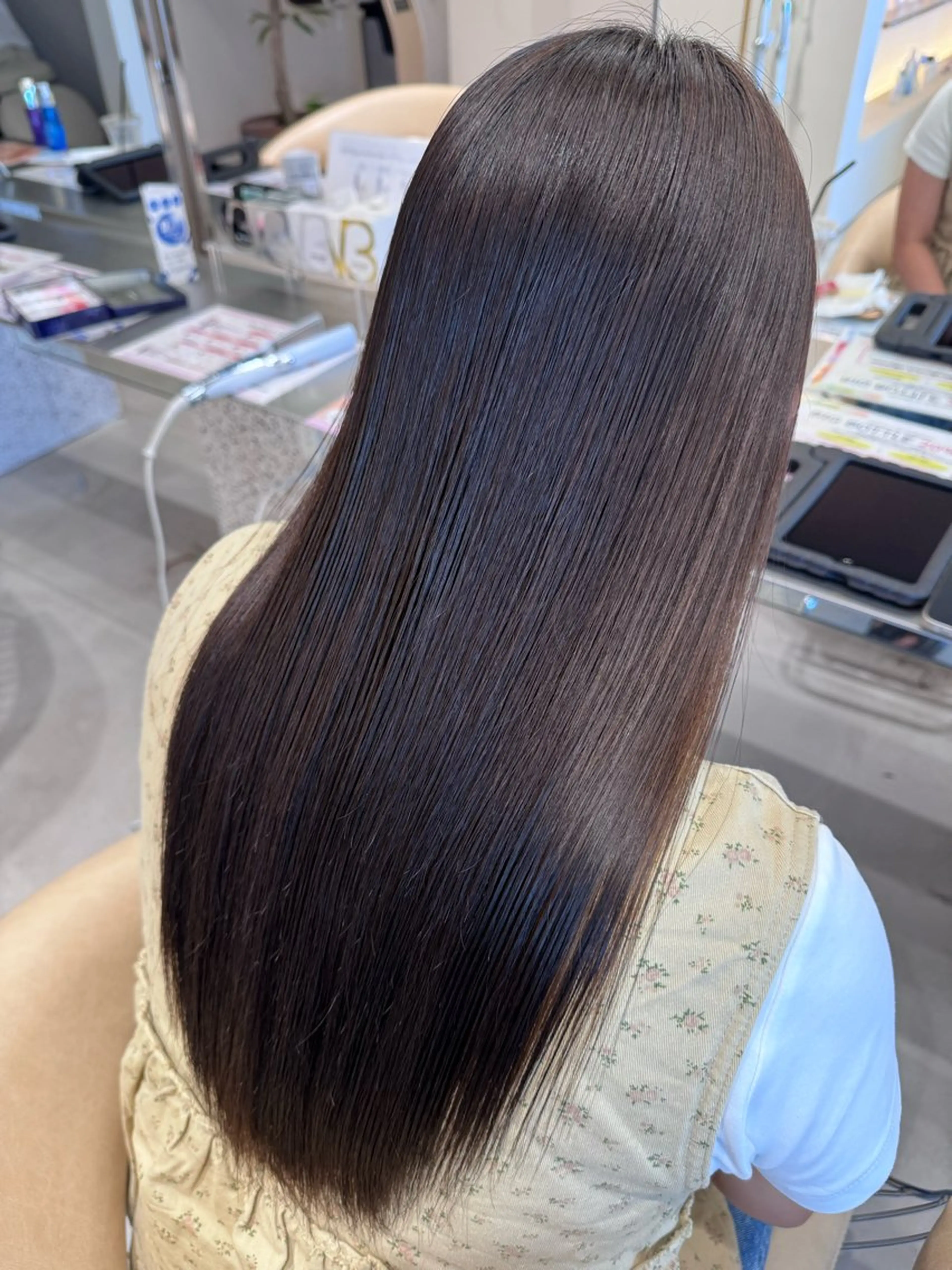 ロング 縮毛矯正 秋元 菜摘のヘアスタイル