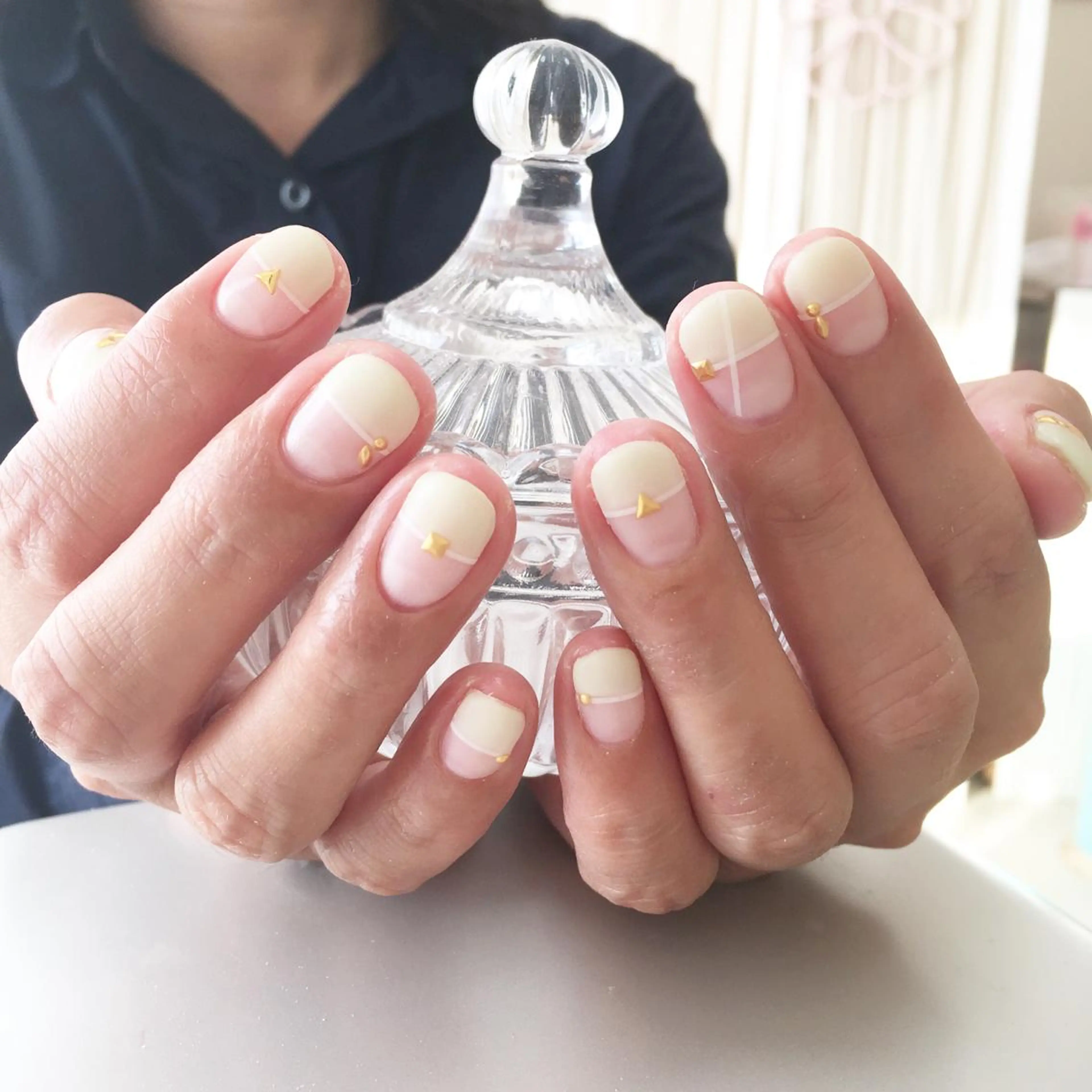 ネイル グリーン マットネイル パステルネイル シンプルネイル Petit Fleur所属・青柳 亜梨奈のマツエク・マツパデザイン