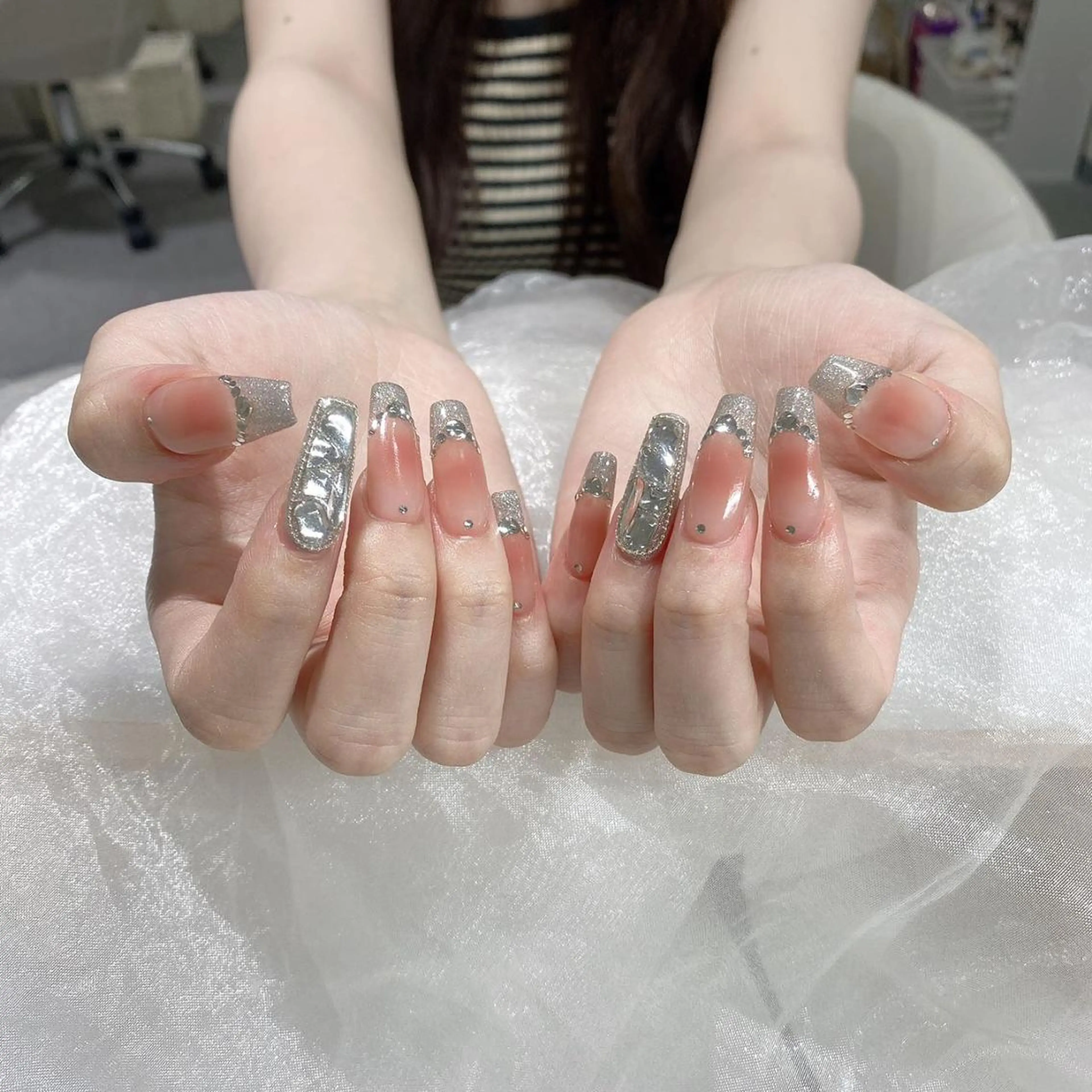 ネイル アートネイル 長さ出し ネイルチップ Queens みなみのネイルデザイン