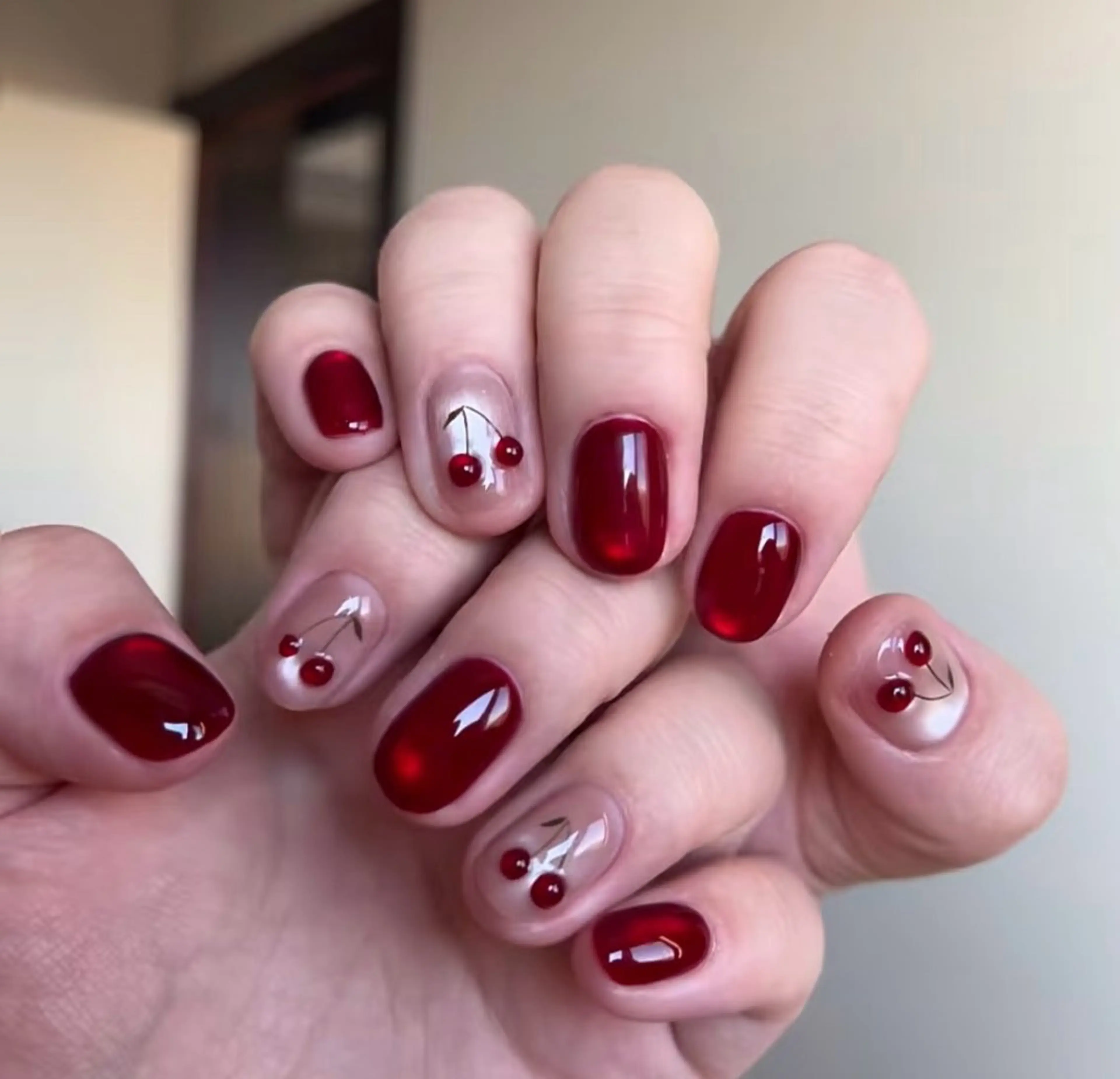 ネイル 高木 維麗絲のネイルデザイン