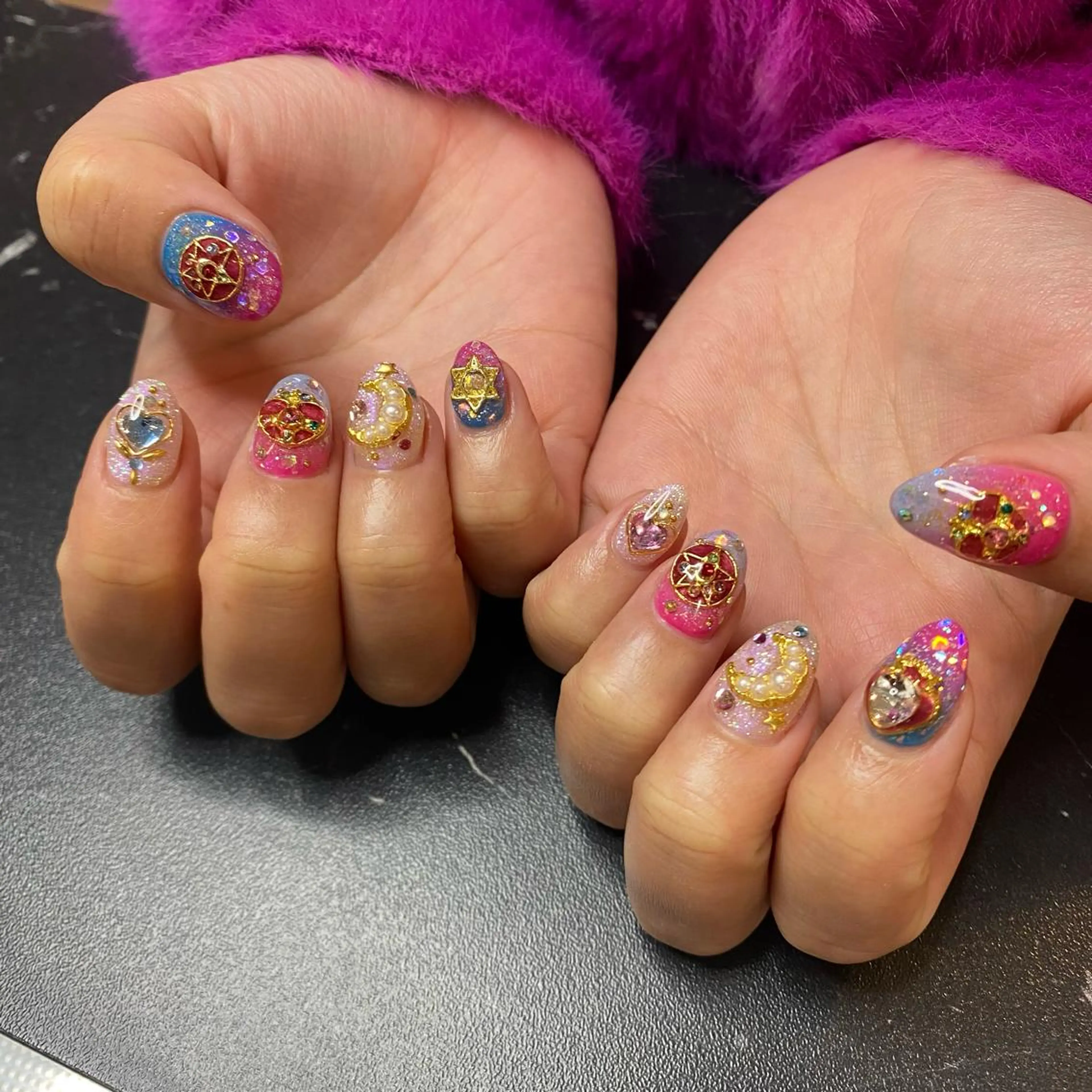 ミディアム カラー パーマ ヘアアレンジ メンズ キッズ ネイル マツエク・マツパ アイブロウ 持ち込み ハンドネイル ハンドケア 今福鶴見ネイル 8(ｴｲﾄ)のネイルデザイン