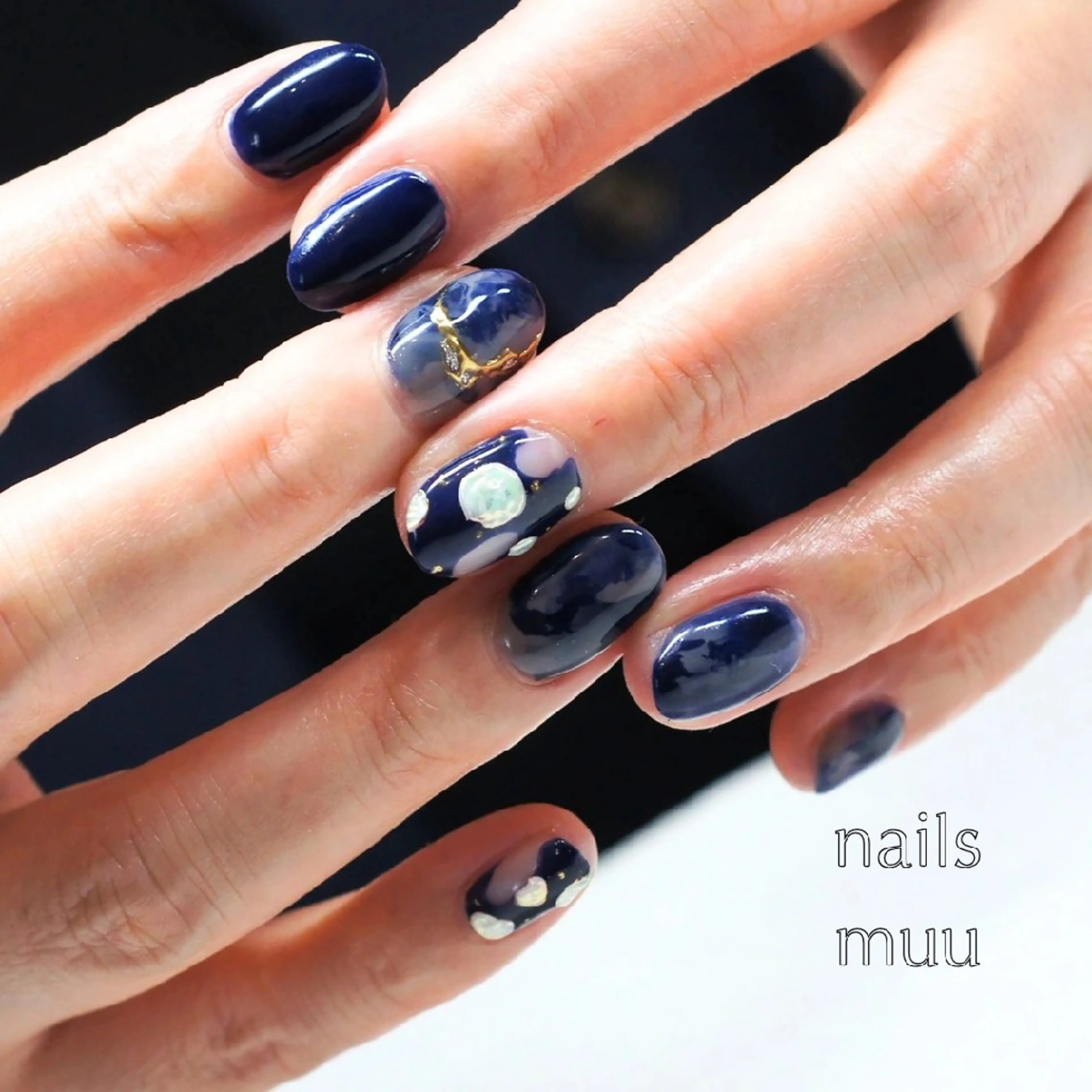 ネイル ネイビー ニュアンスネイル ハンドネイル nails muu まゆのネイルデザイン