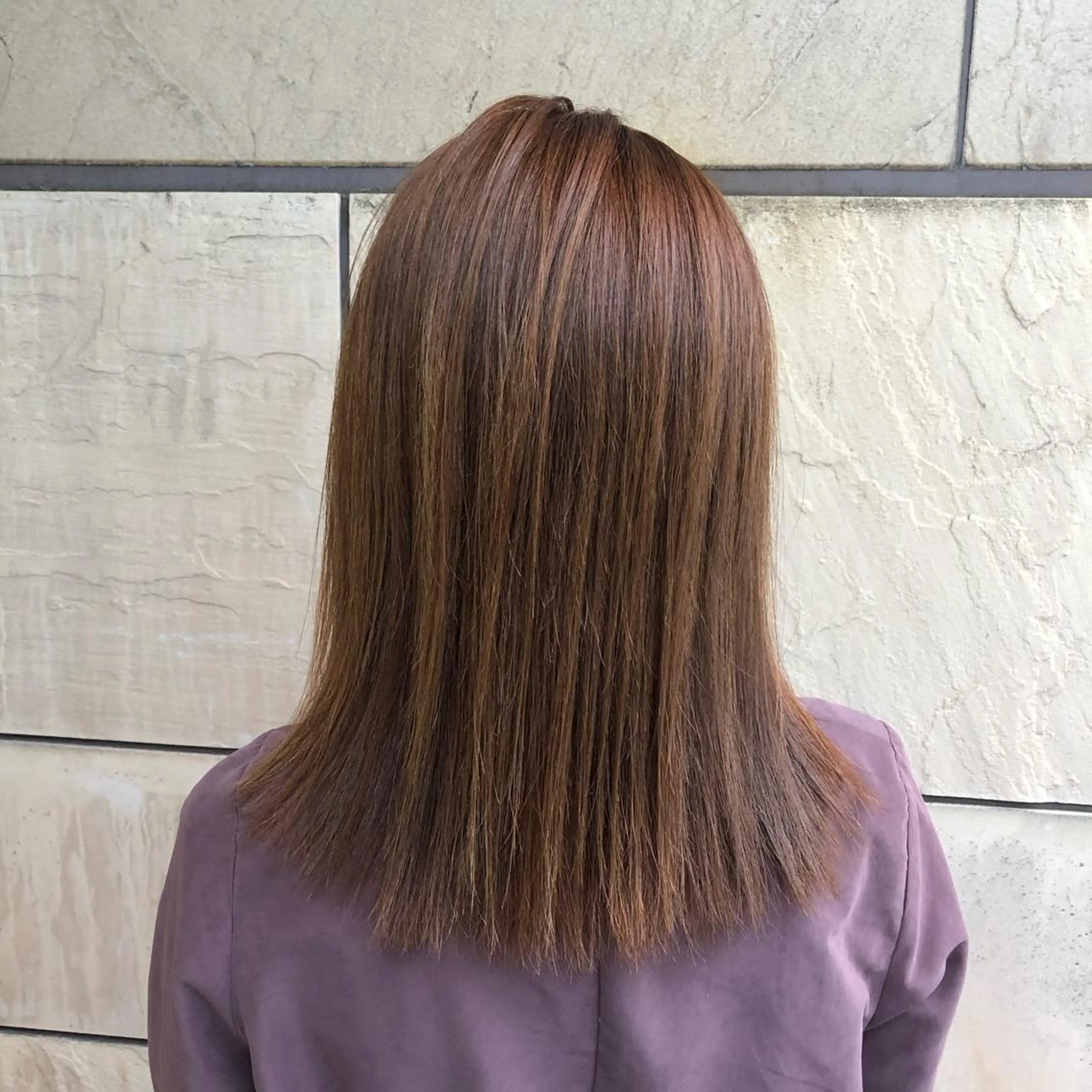 セミロング 🦄艶カラー×韓国 NANA💎🐬のヘアスタイル