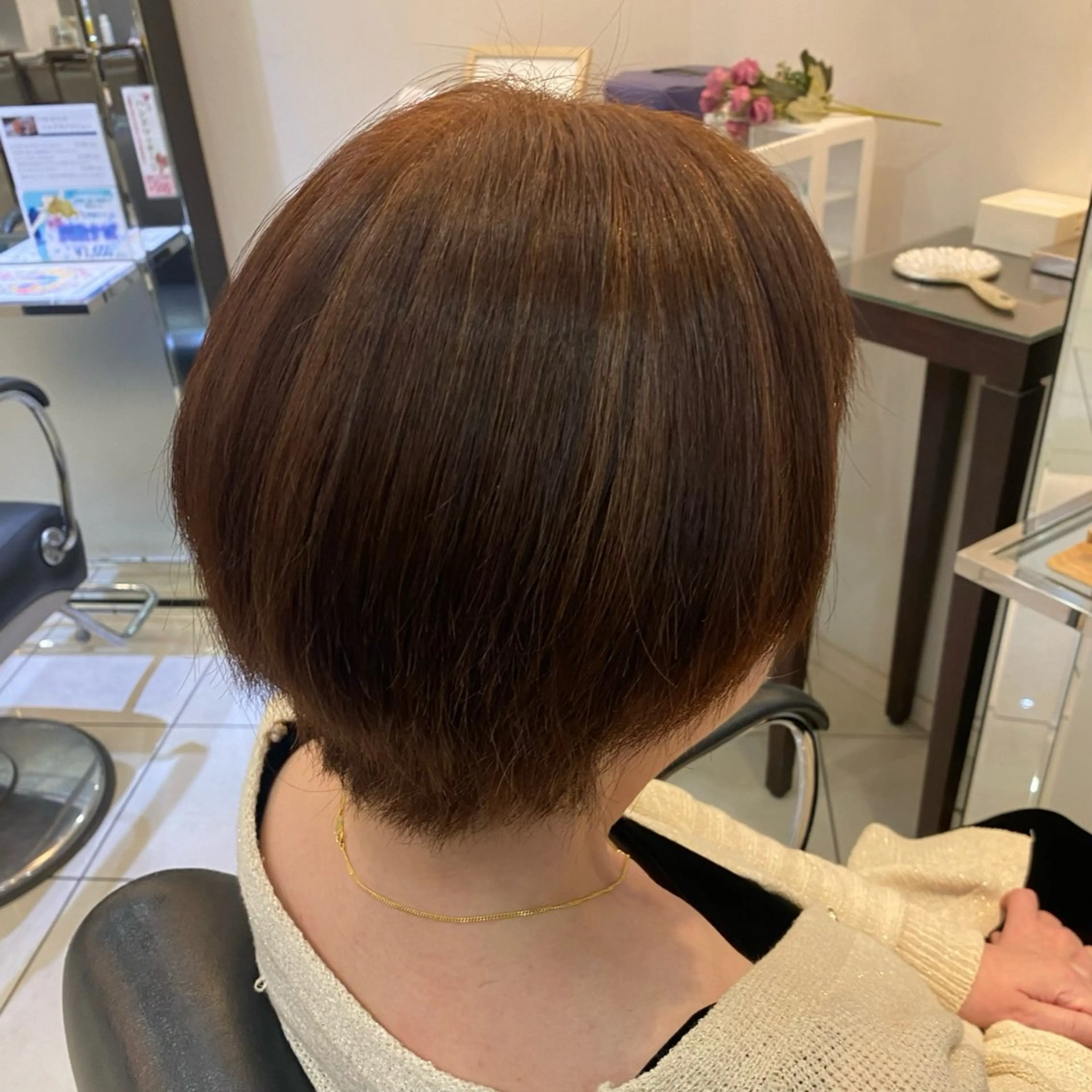 カラー ブラウンカラー 荻野 早紀のヘアスタイル