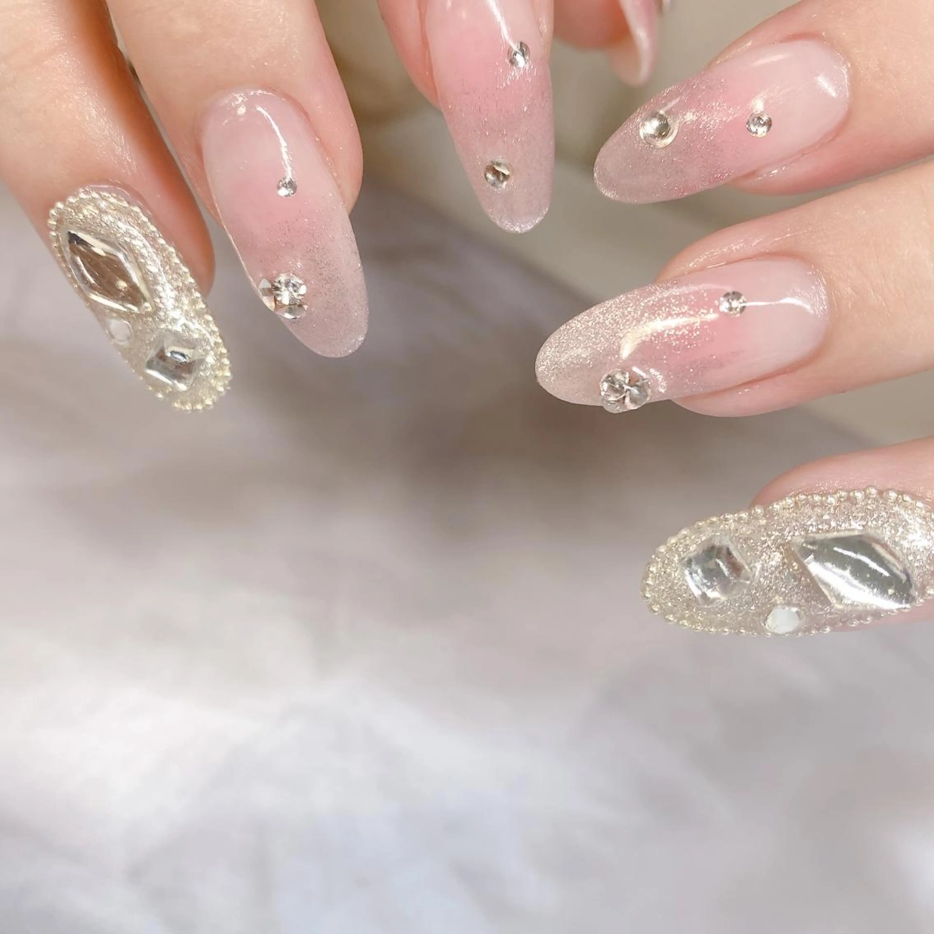 ネイル 大人キレイ 𝑁𝑖𝑥𝑖𝑠のネイルデザイン