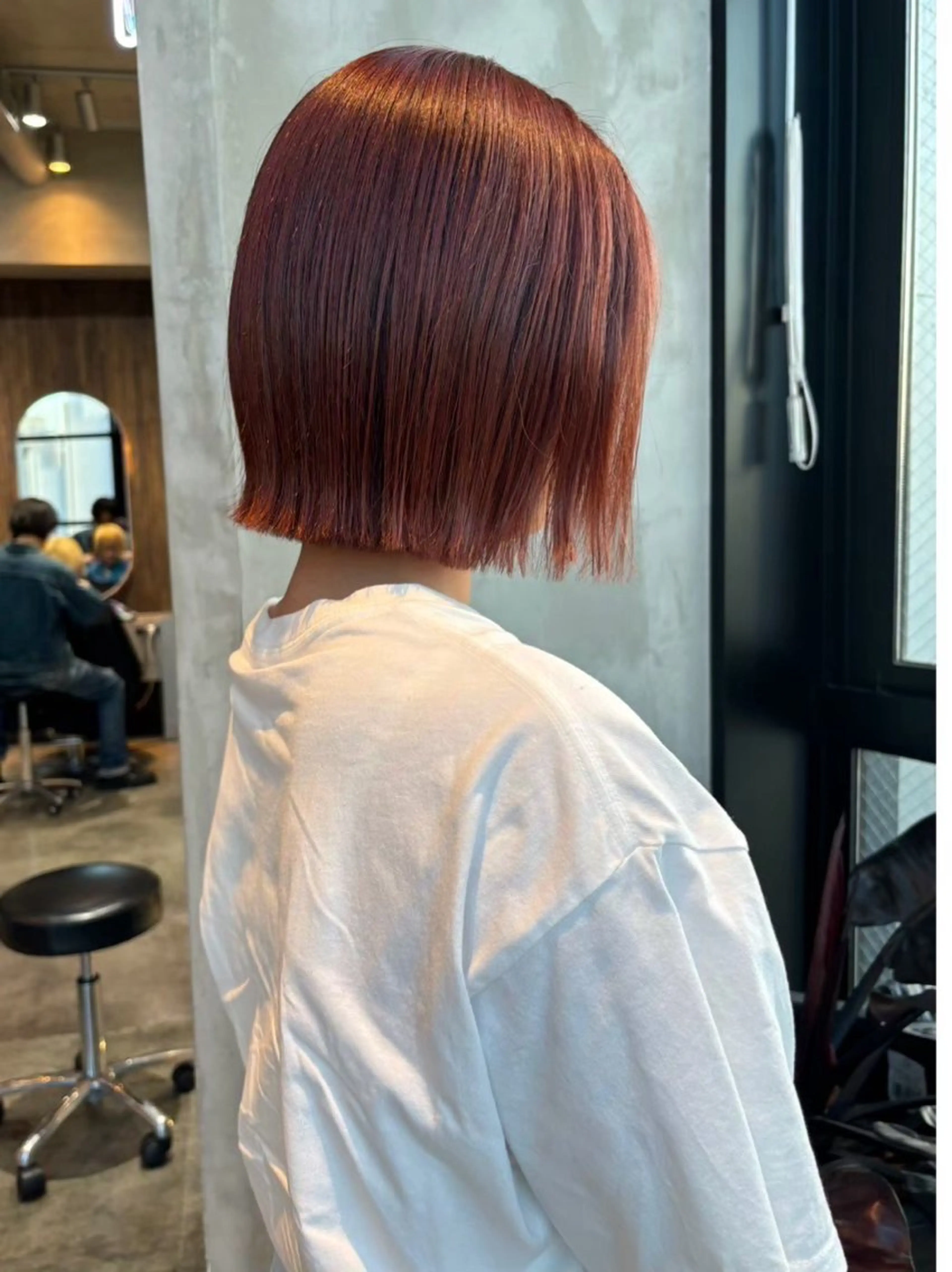 ミディアム オレンジブラウン ボブ カット ヘアカラー 顔周りカット/ 透明感カラー/ユナのヘアスタイル