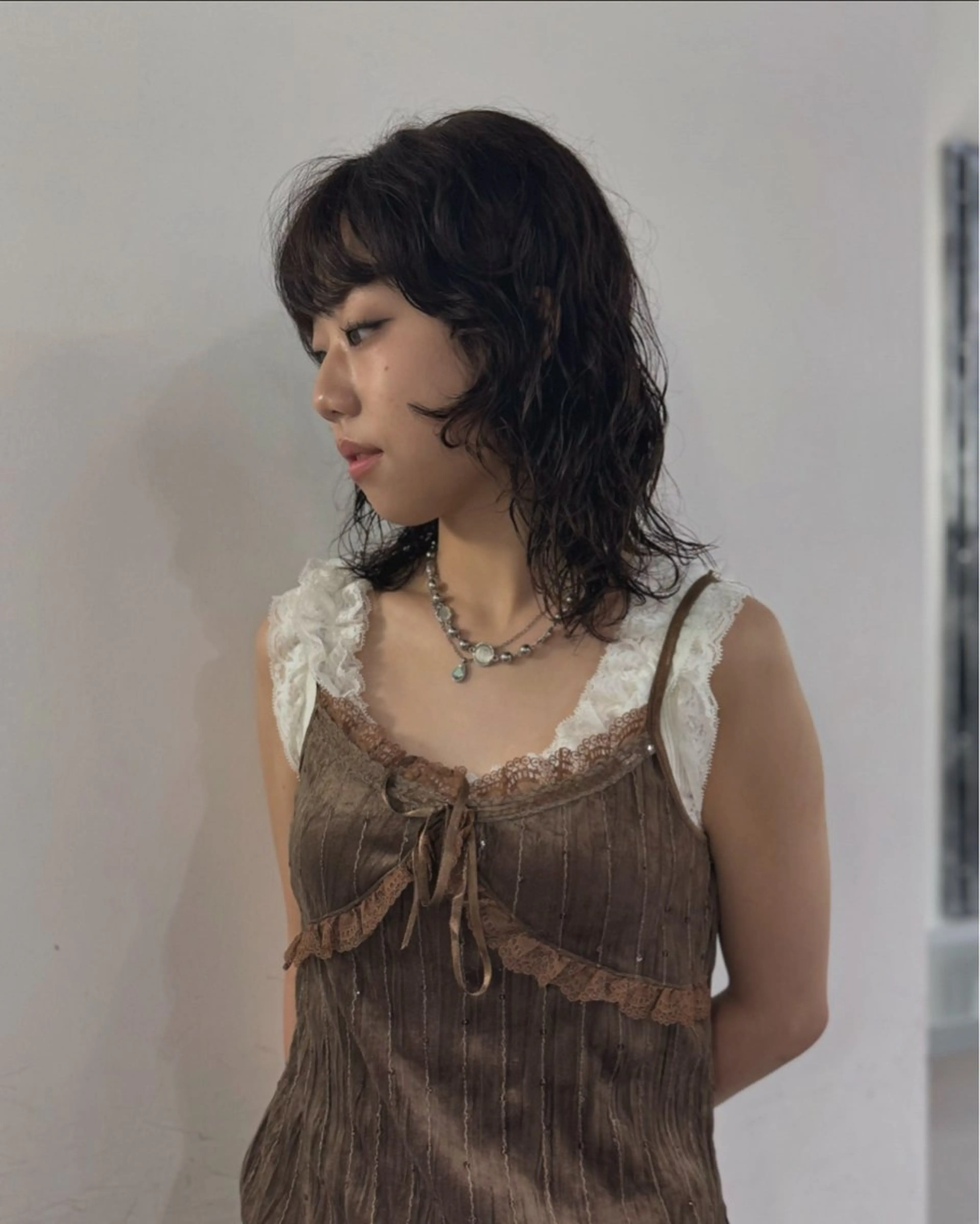 ミディアム パーマ HOLLY 髙橋ユウキのヘアスタイル